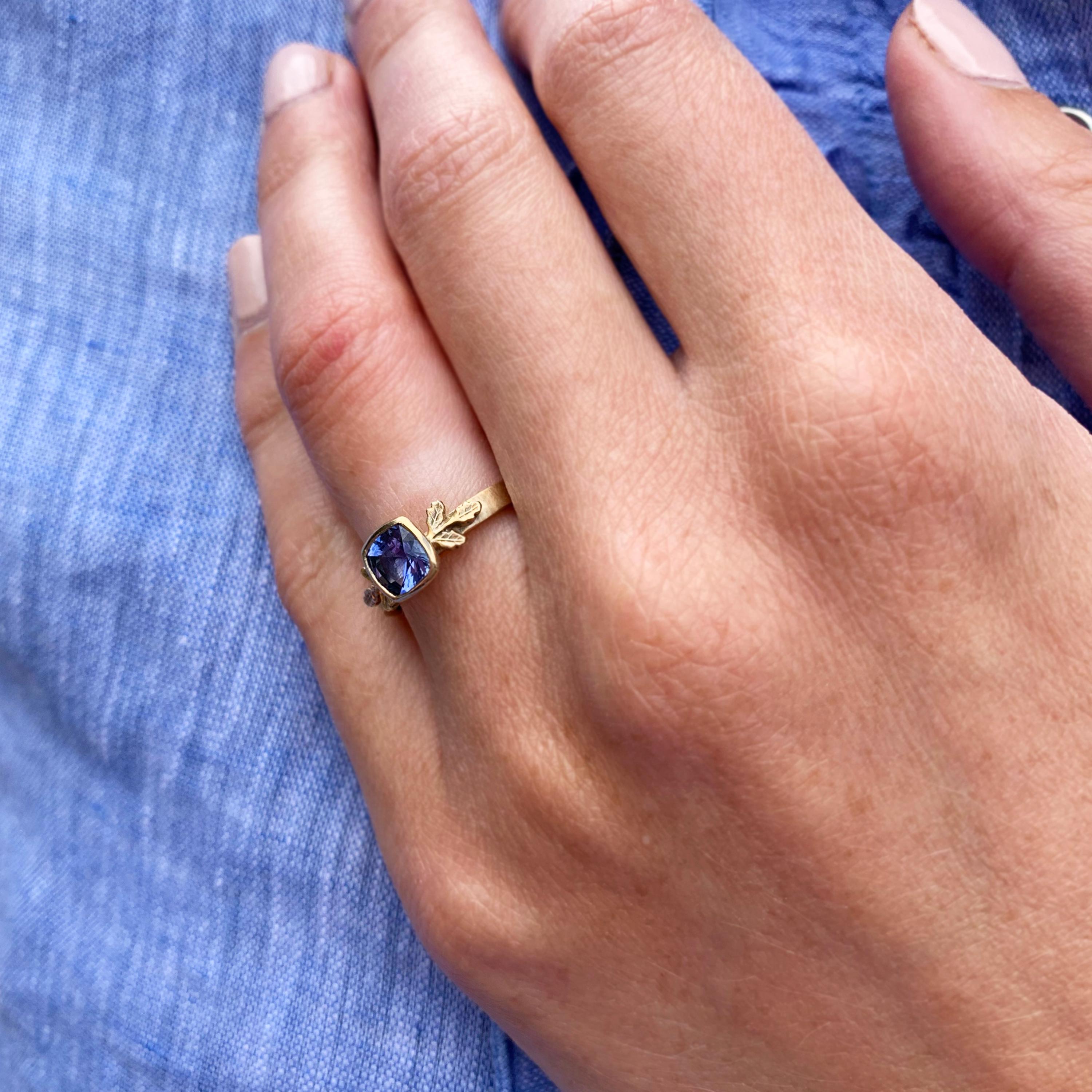 Women's Contemporary Blue Sapphire Solitaire Ring