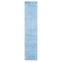 Runner contemporaneo in frammenti di seta blu di Doris Leslie Blau