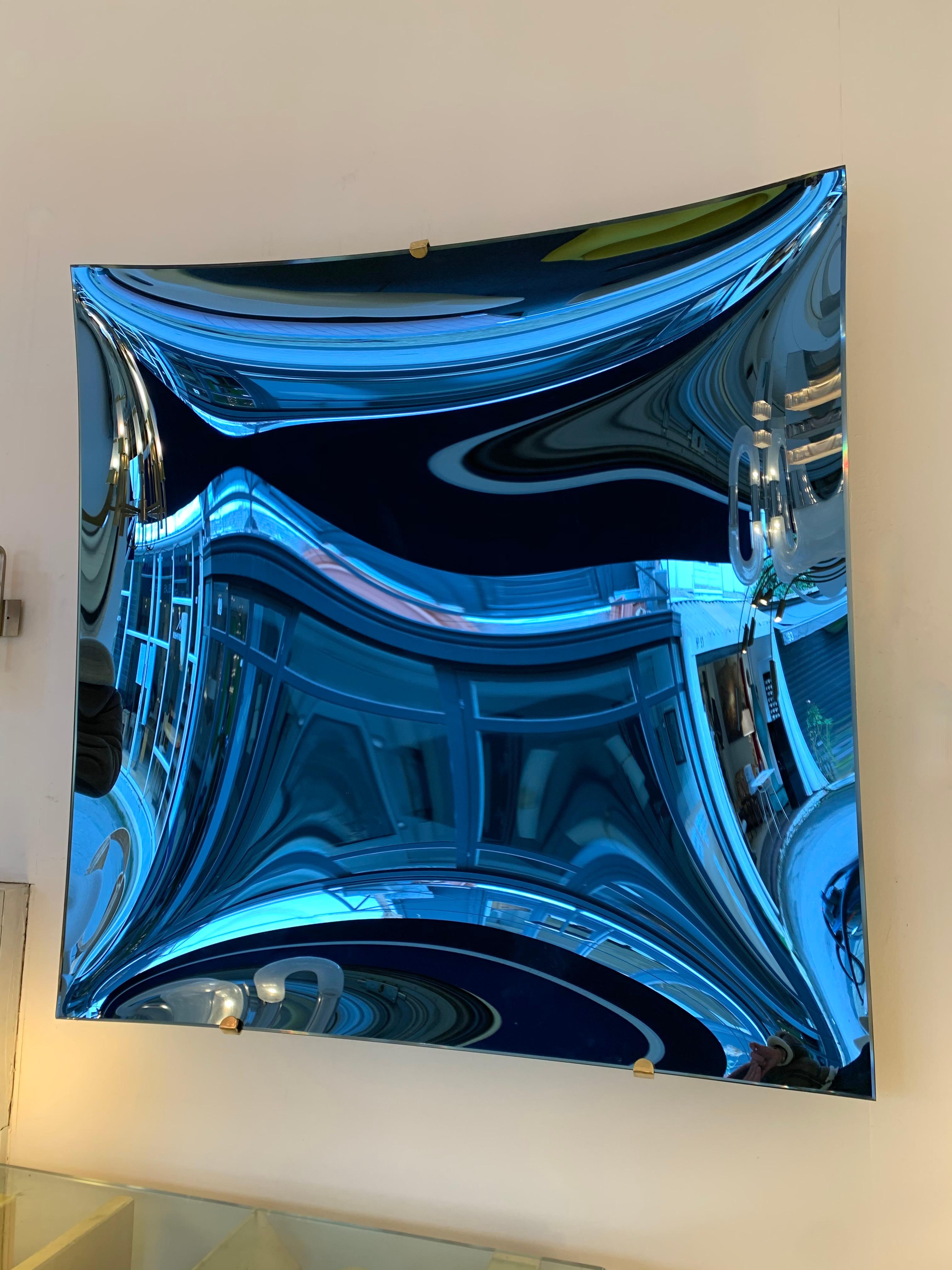 Miroir carré bleu contemporain à courbes, Italie en vente 2