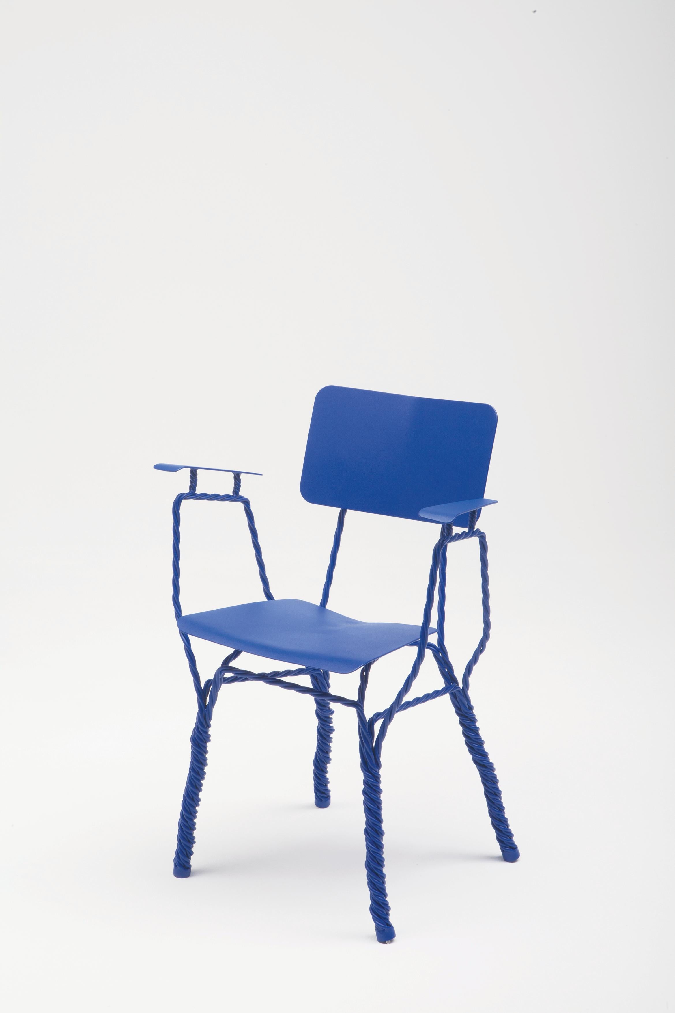 Zeitgenössischer blauer gedrehter Esszimmerstuhl aus Stahl von Ward Wijnant im Angebot 3