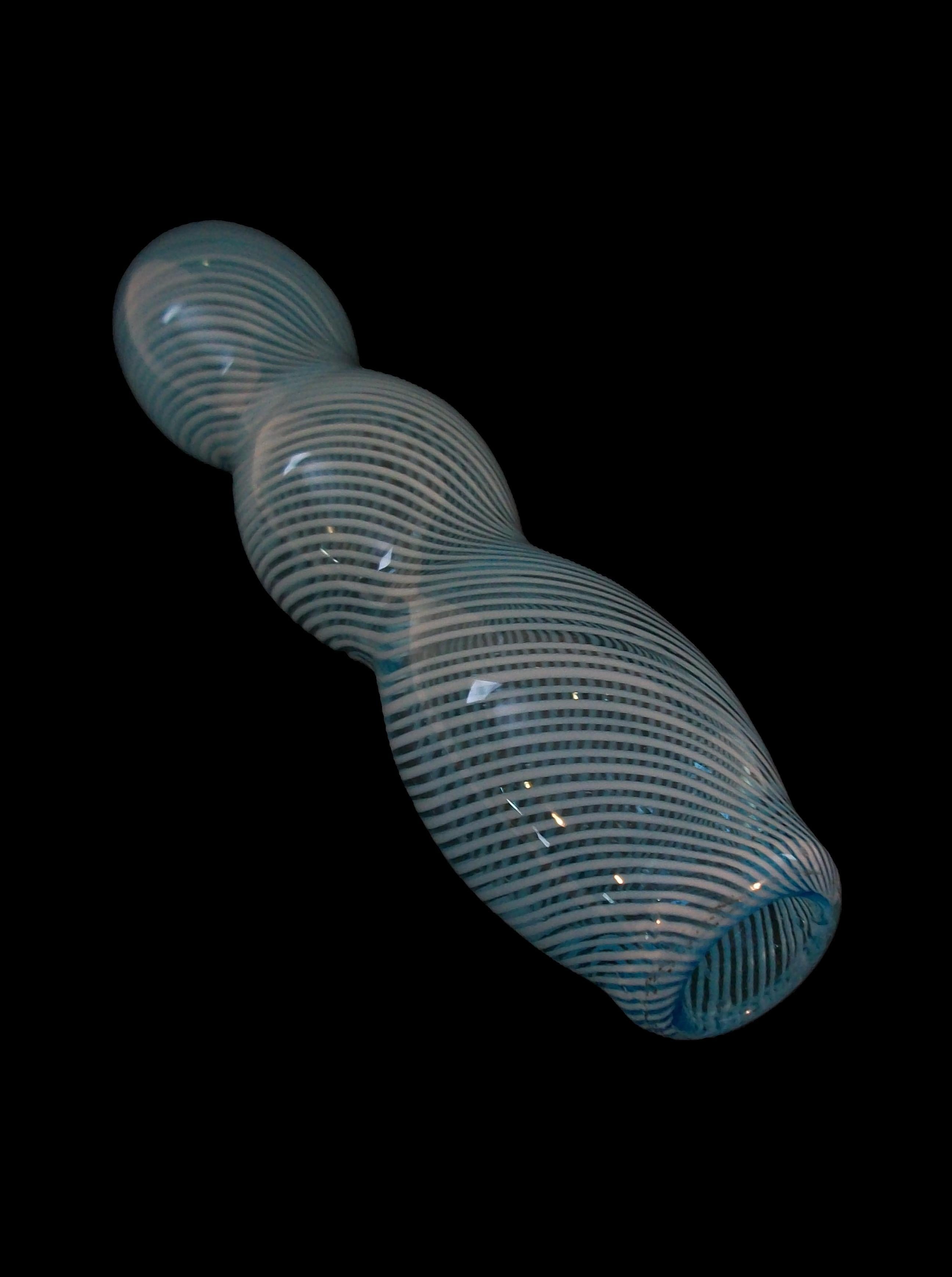 Jarrón contemporáneo de vidrio artístico con triple calabaza en forma de remolino azul - Circa 1990's Hecho a mano en venta