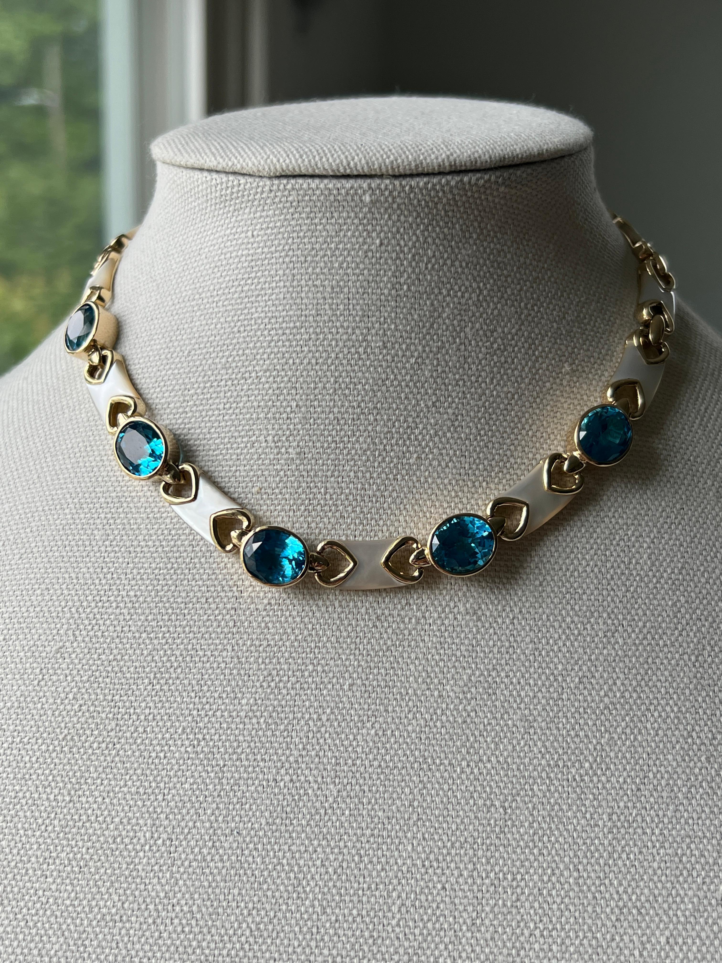 Collier contemporain à maillons en or jaune 14k, topaze bleue et nacre Années 1980 Bon état - En vente à Towson, MD