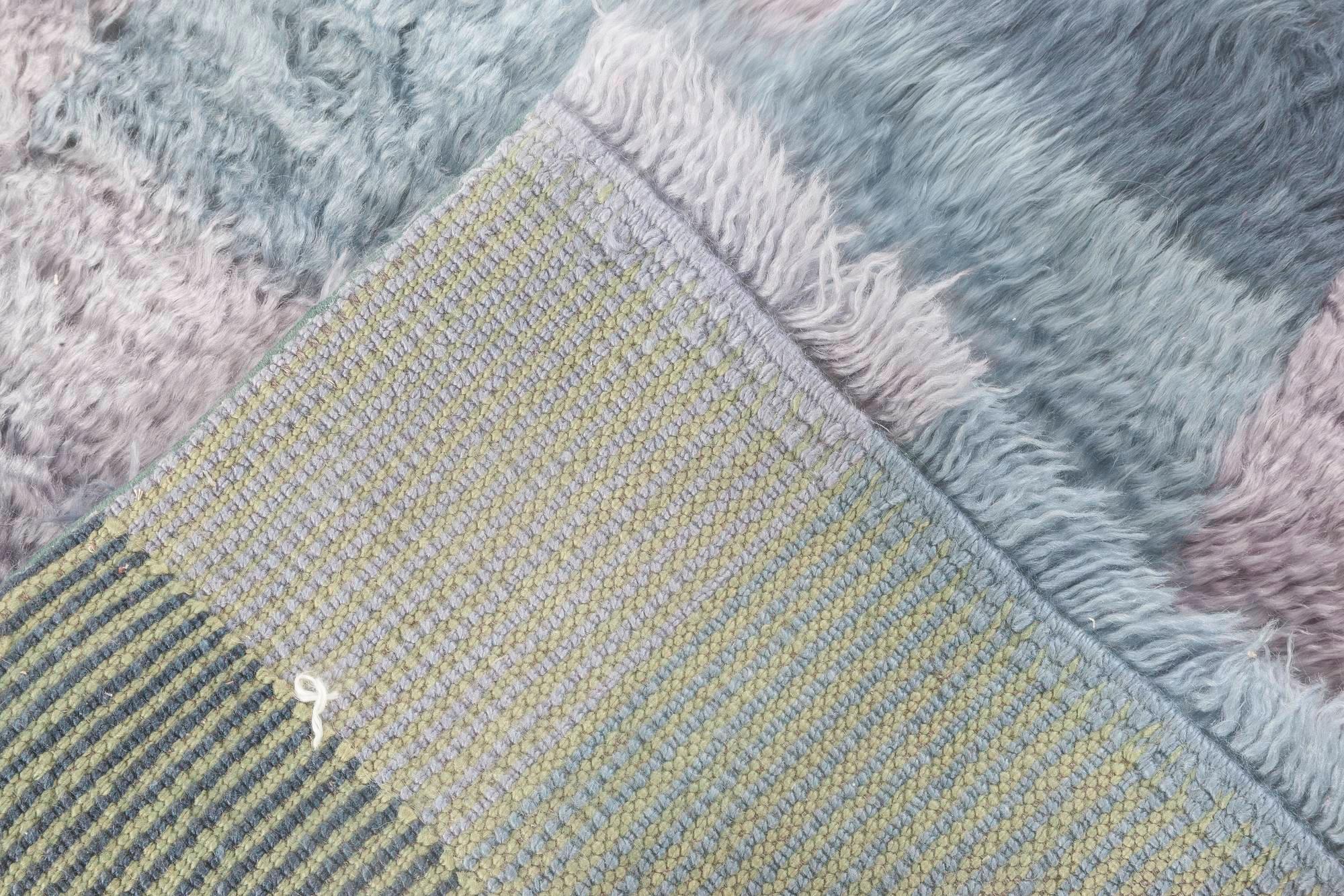 XXI secolo e contemporaneo Tappeto contemporaneo Bluebell Swedish Rya Design di Doris Leslie Blau in vendita