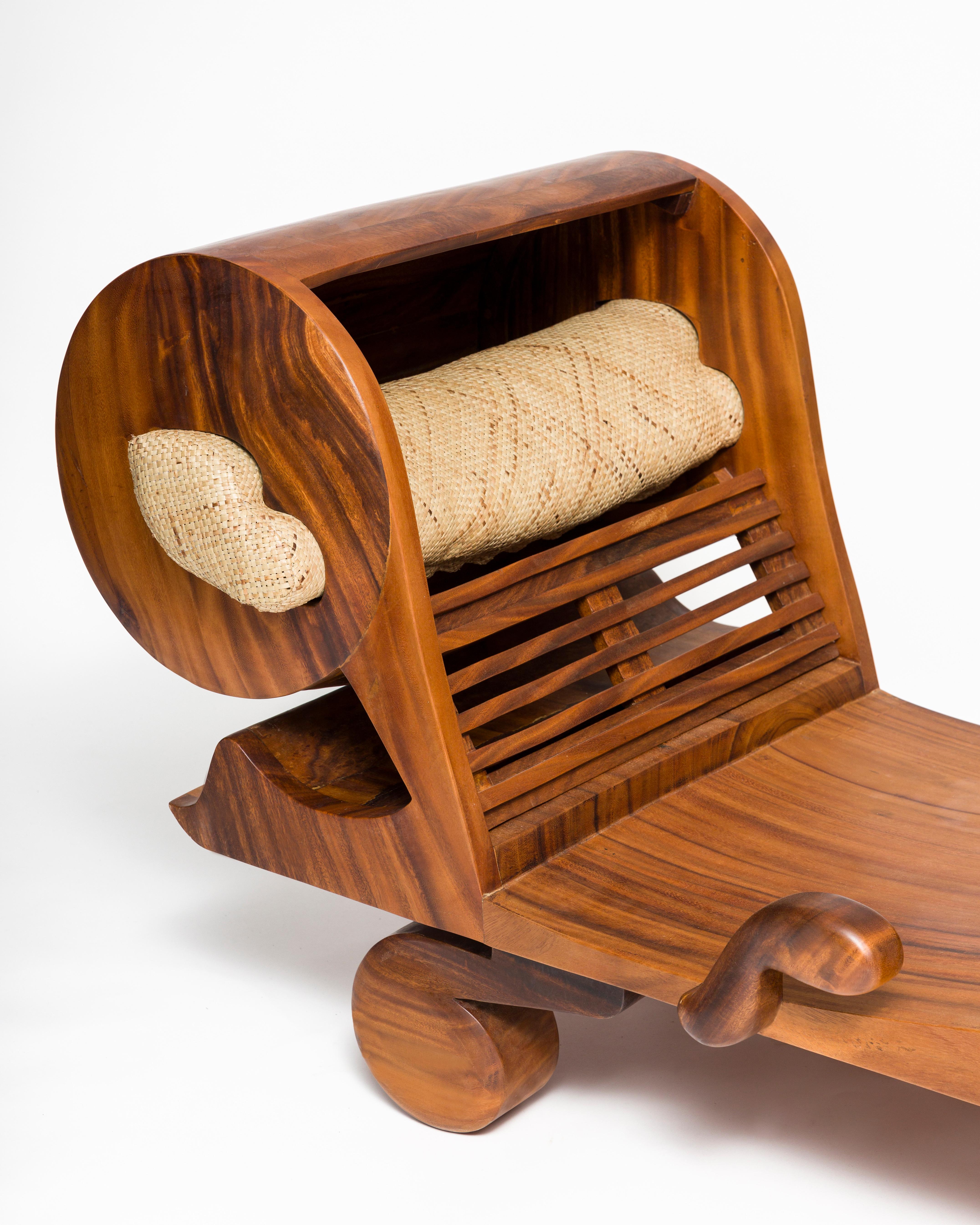 Fatto a mano Lettino da giorno Bina in teak, contemporaneo, bohémien e organico in vendita