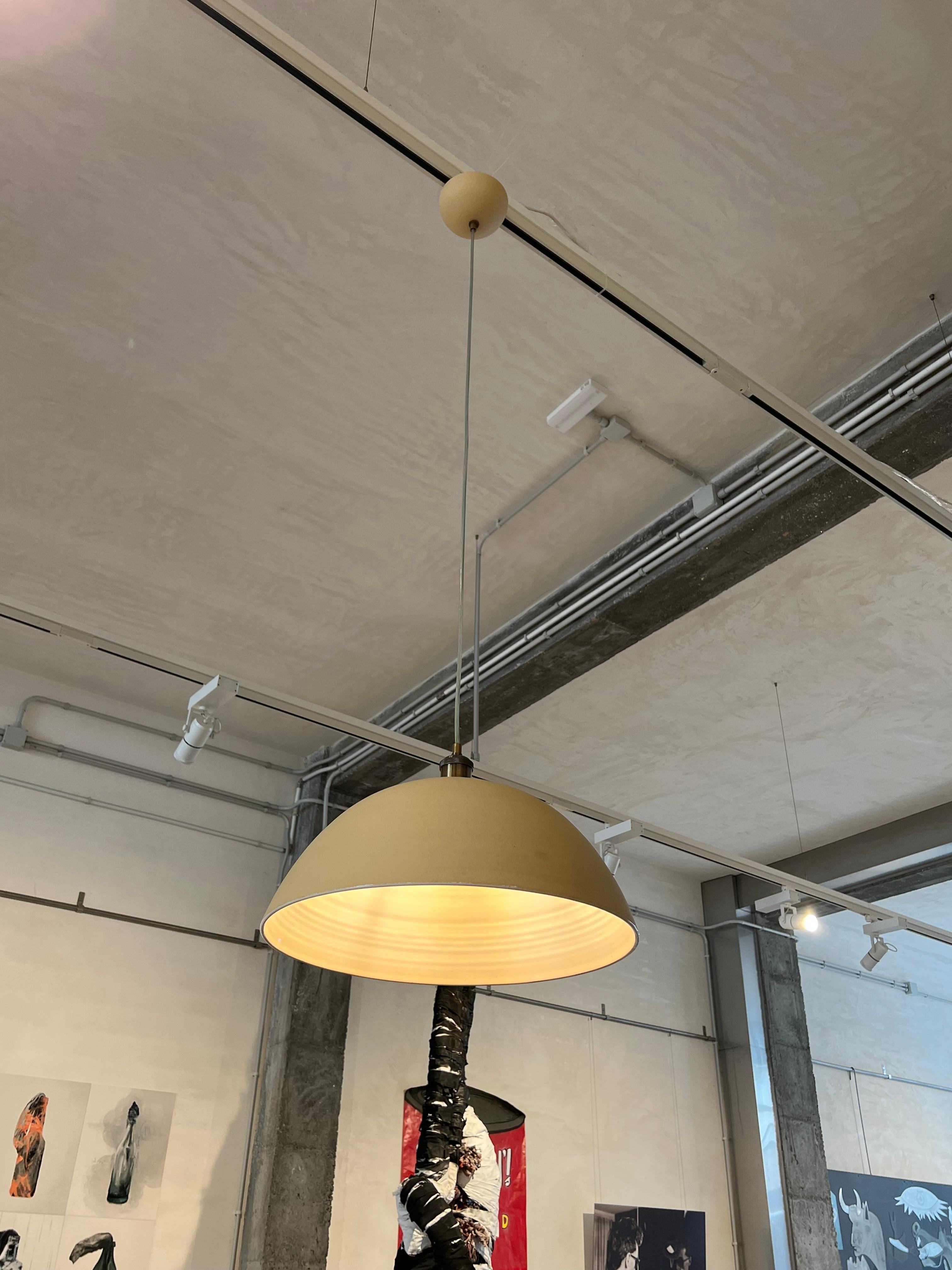 XXIe siècle et contemporain Lampe à suspension contemporaine en céramique en forme de bol, porcelaine beige en vente