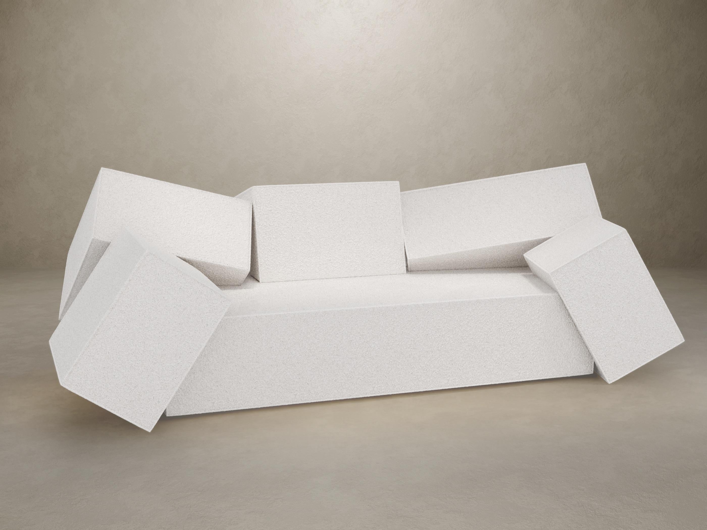 Olga Engels est une designer d'intérieur et de produits russe à succès, qui mélange harmonieusement le luxe et le minimalisme, la fonctionnalité et l'ergonomie avec une humeur légère et une touche d'ironie. Ses projets sont toujours remplis d'objets