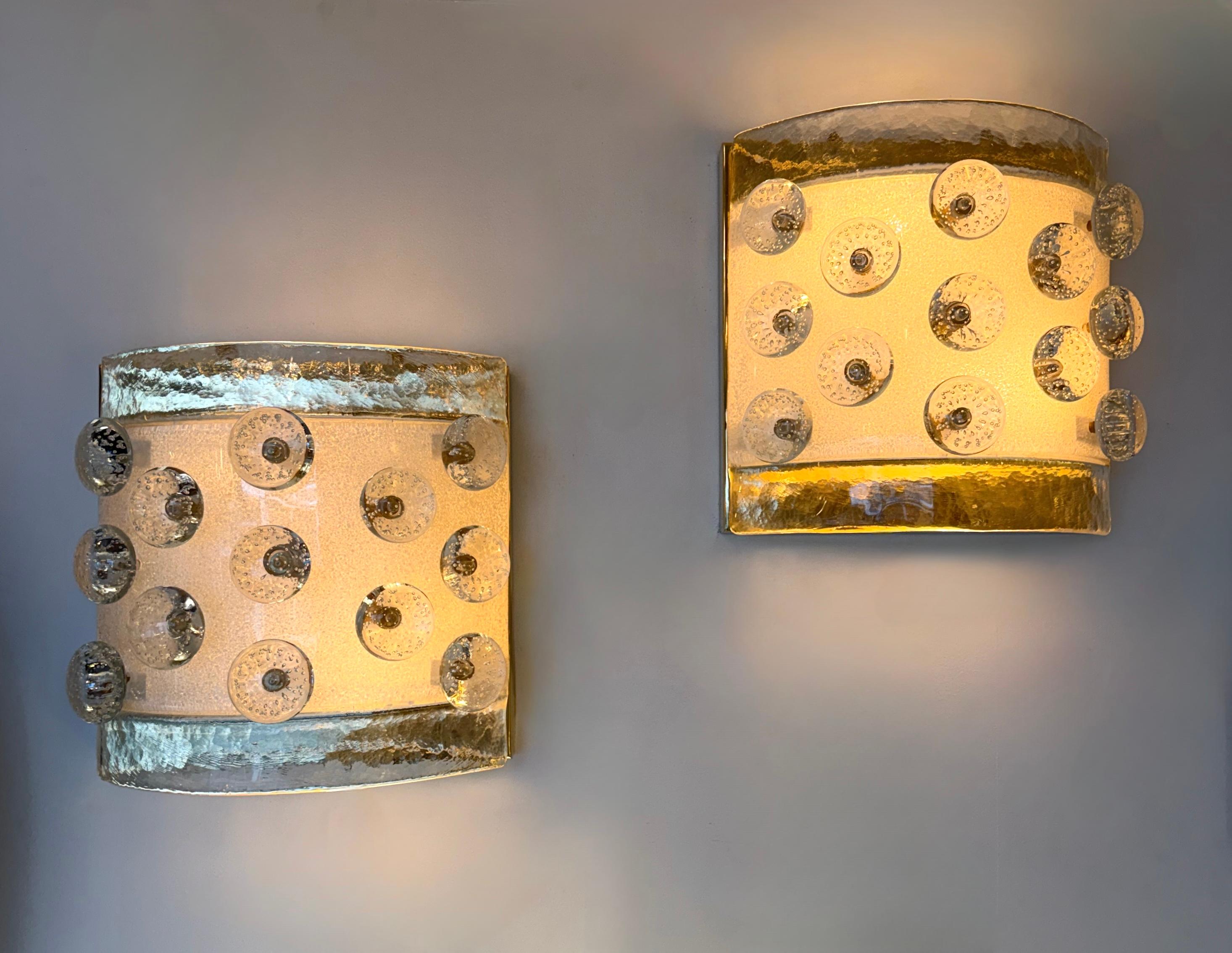 Lámpara contemporánea de latón y cristal de Murano Macarrones, Italia Latón en venta