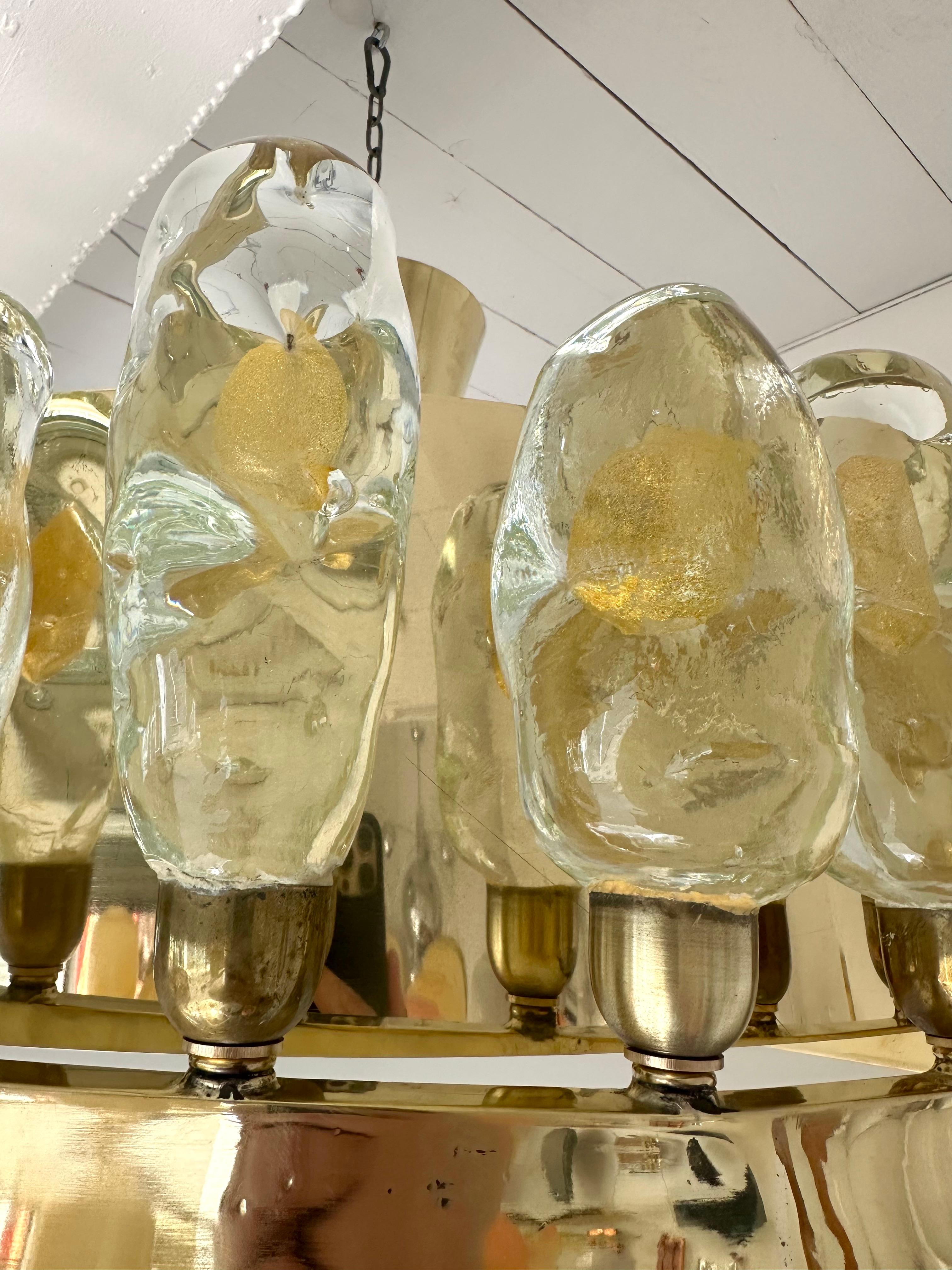 Contemporary Brass Chandelier and Murano Glass Gold Leaf Flame , Italy In Good Condition For Sale In SAINT-OUEN, FR