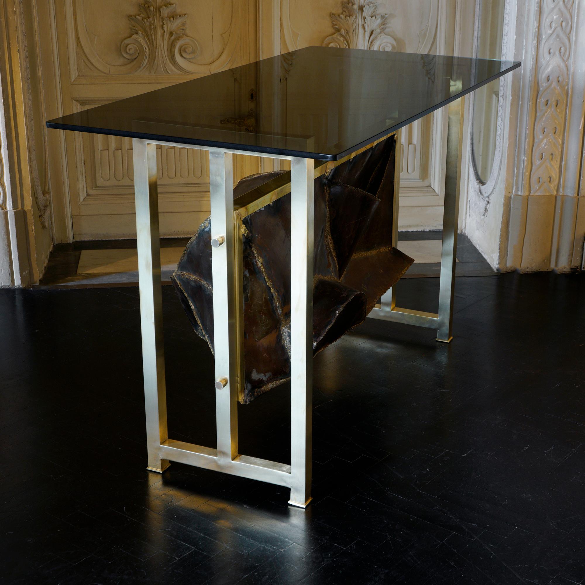 Contemporary Brass Console with 1970s Aluminum Frieze, Glass Top, Italy, 2019 For Sale 3