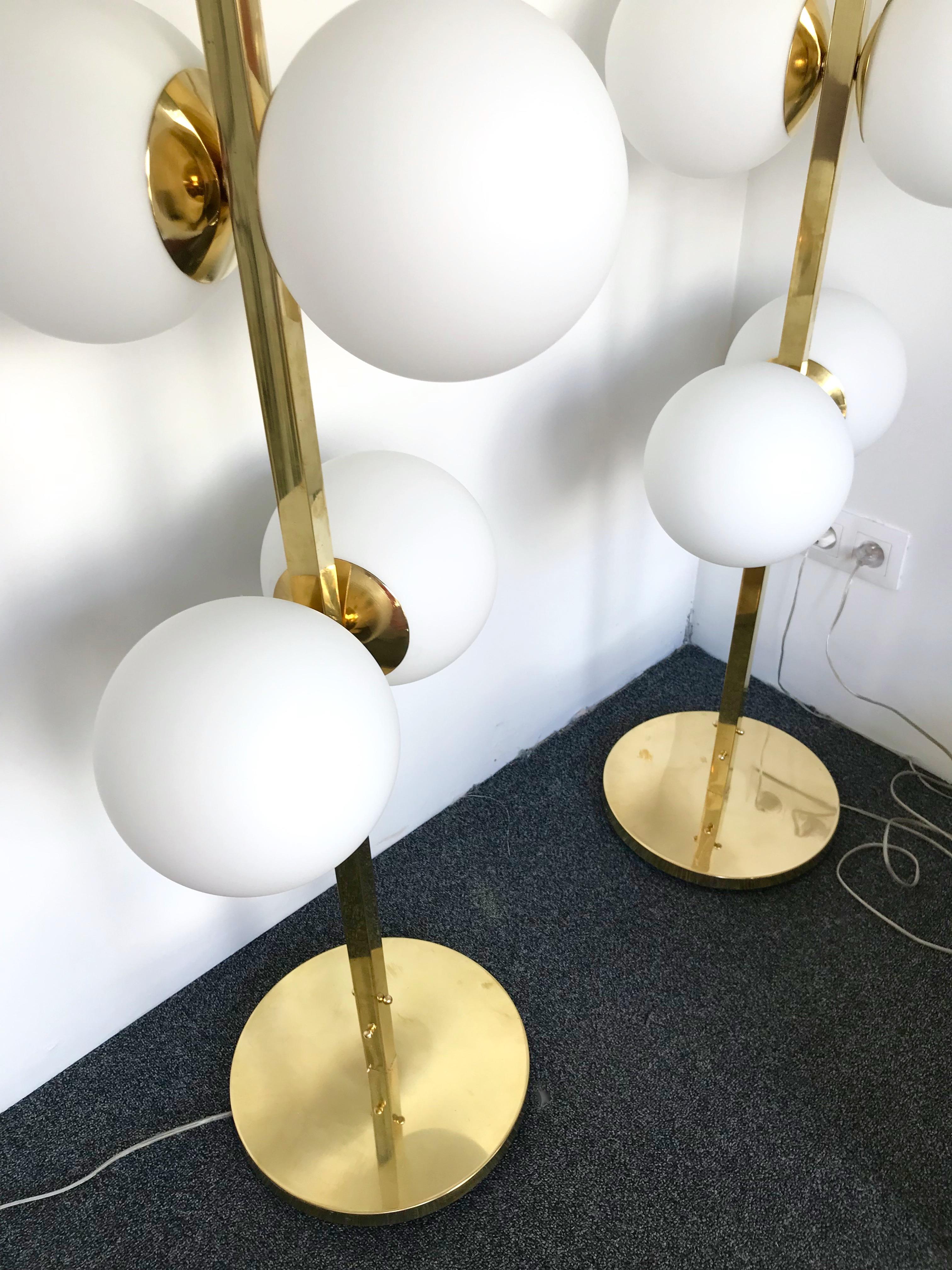 Contemporary Brass Floor Lamps Opaline Ball, Italy 3