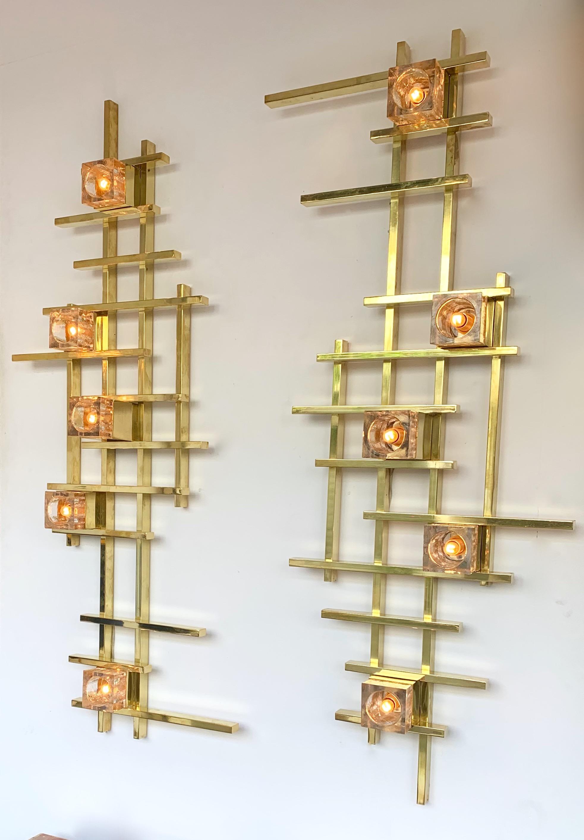 Pair of Contemporary Brass Murano Glass Cubic Sconces, Italy For Sale 3