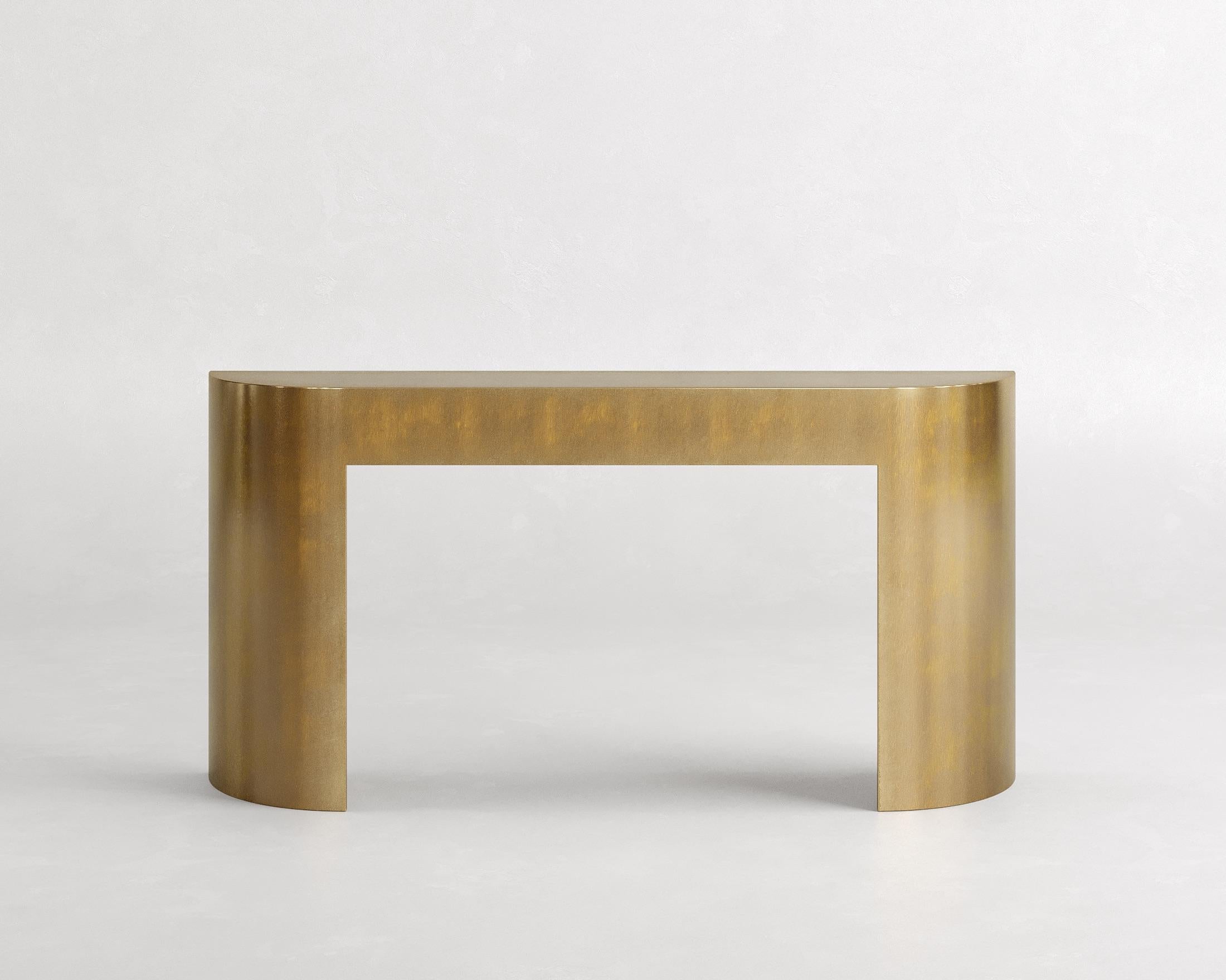 After a beginning as a furnitures restorer in Italy, and more than seven years of experience in metalworking as an assistant of Valentin Loellmann, Christian specialized in merging the fluidity and elegance of materials like steel and brass. His
