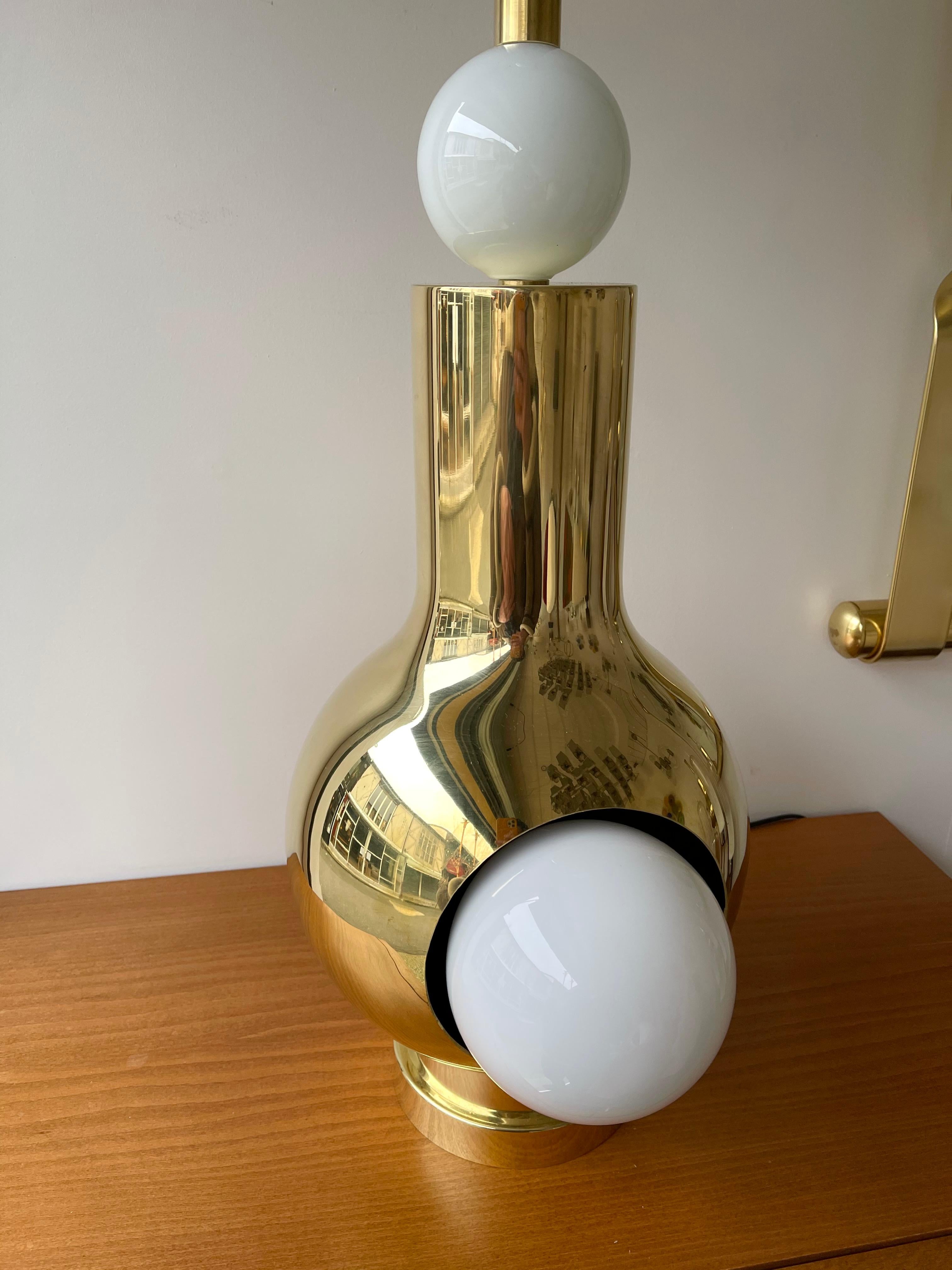 Contemporary Brass Pair of Eyes Ball Lamps, Italy For Sale 2