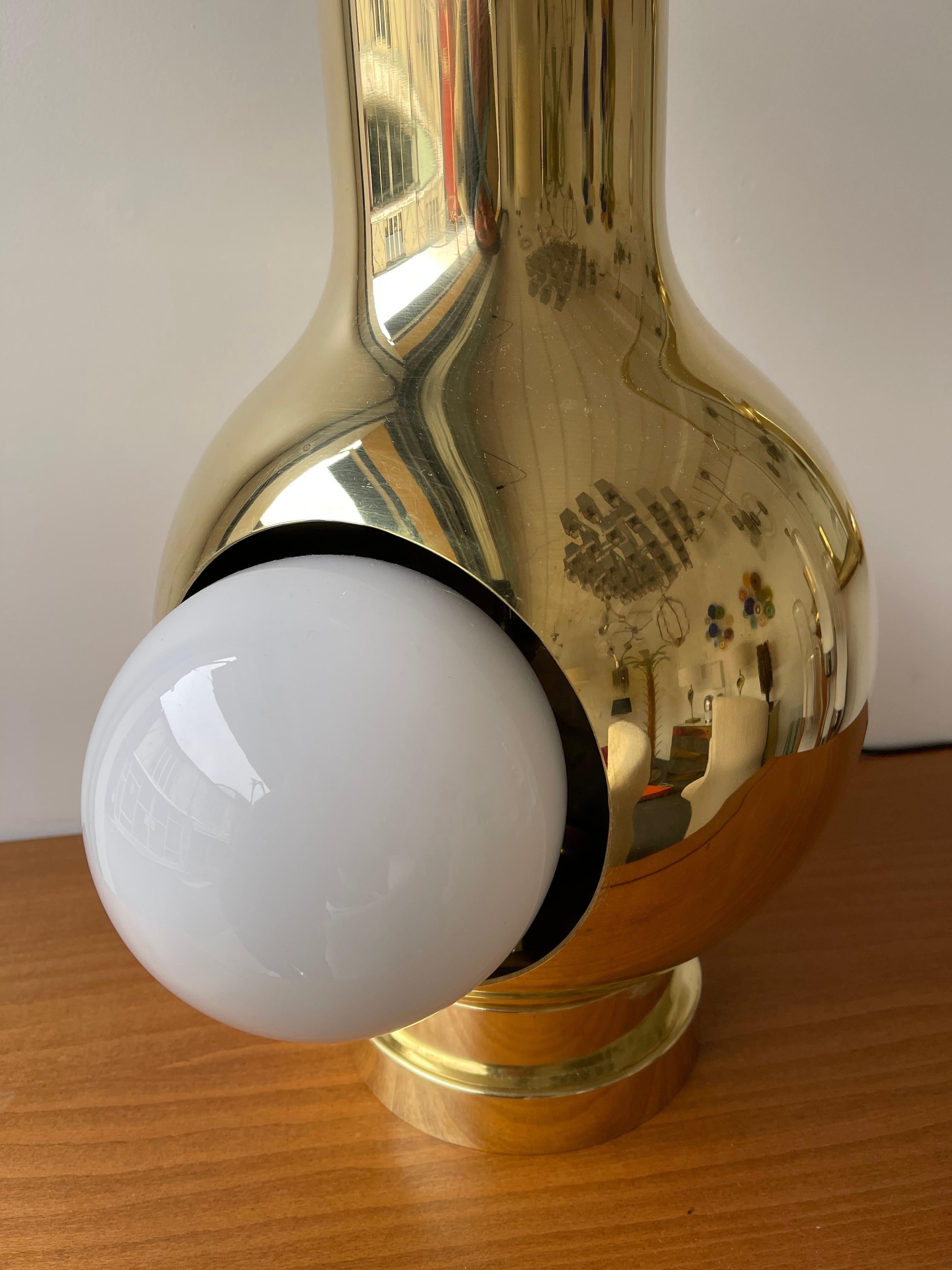 Contemporary Brass Pair of Eyes Ball Lamps, Italy For Sale 3