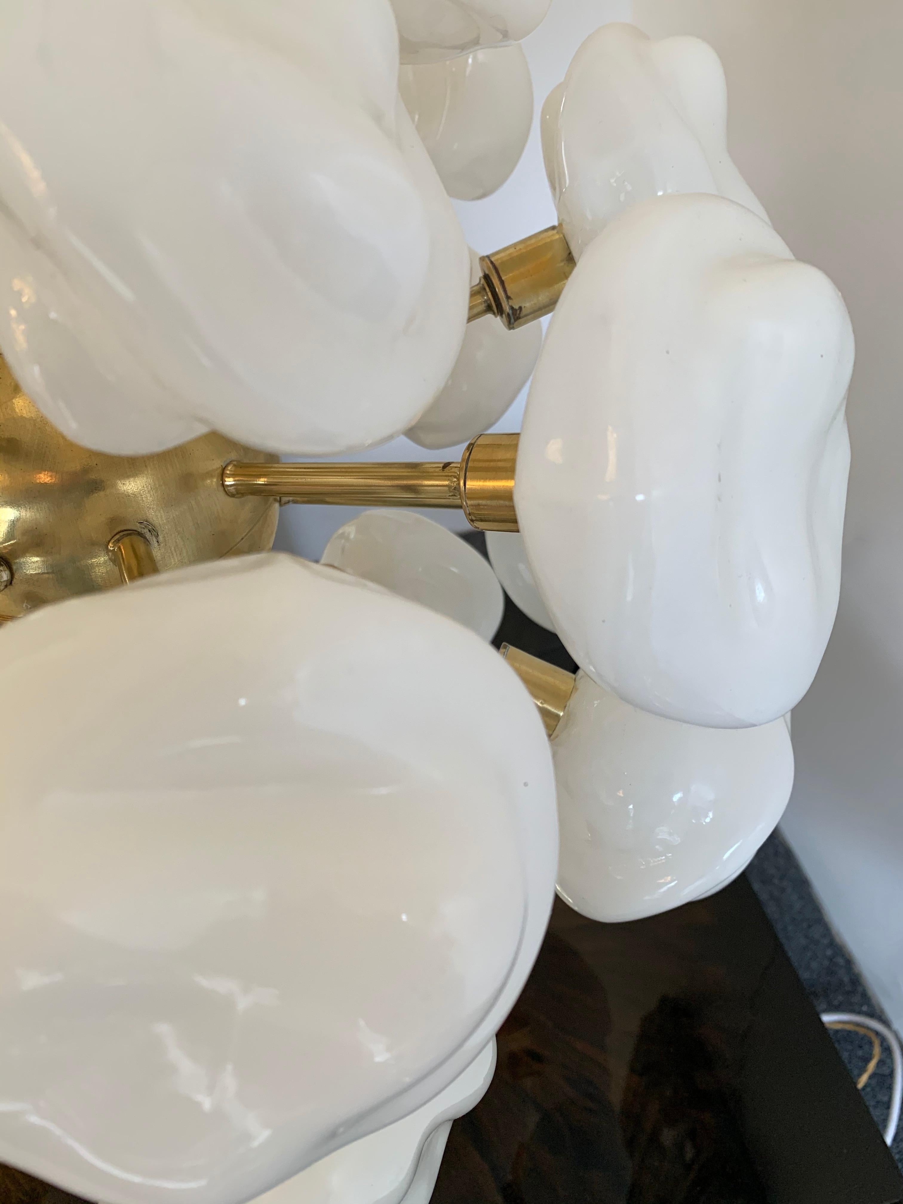 Laiton Lampe nuage contemporaine en laiton, Spoutnik, verre de Murano, Italie en vente