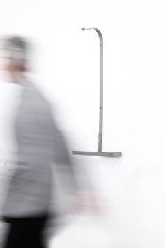 Zeitgenössischer Wandventilständer aus Messing von Josep Abril - Skulpturales Design