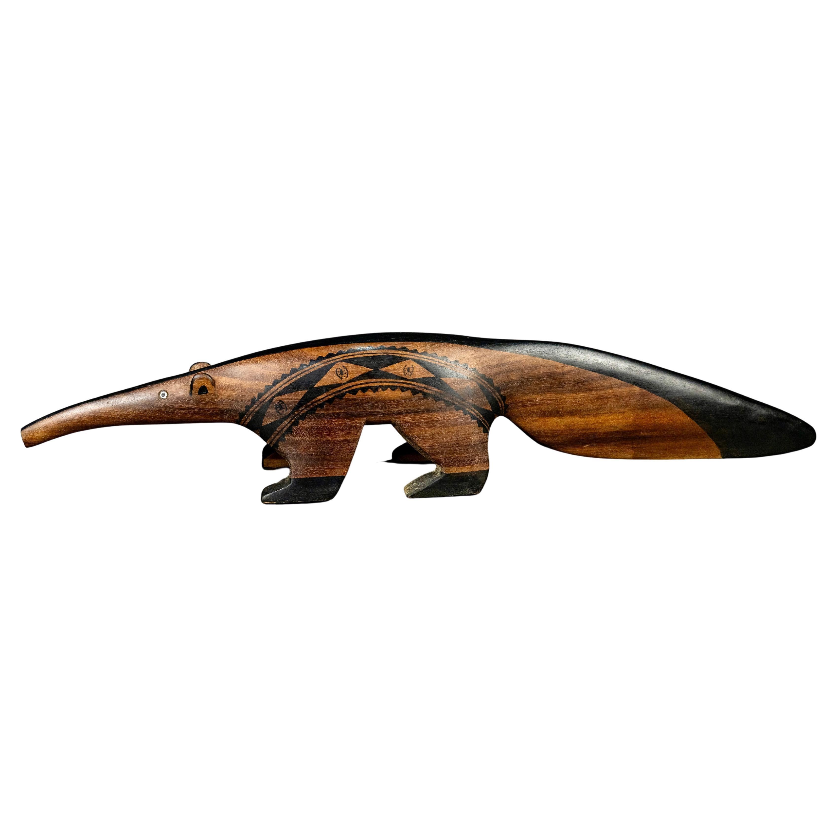 Contemporary Brazilian indigenous art. Turuza Wauja. Sculpture Tamanduá, 2022.