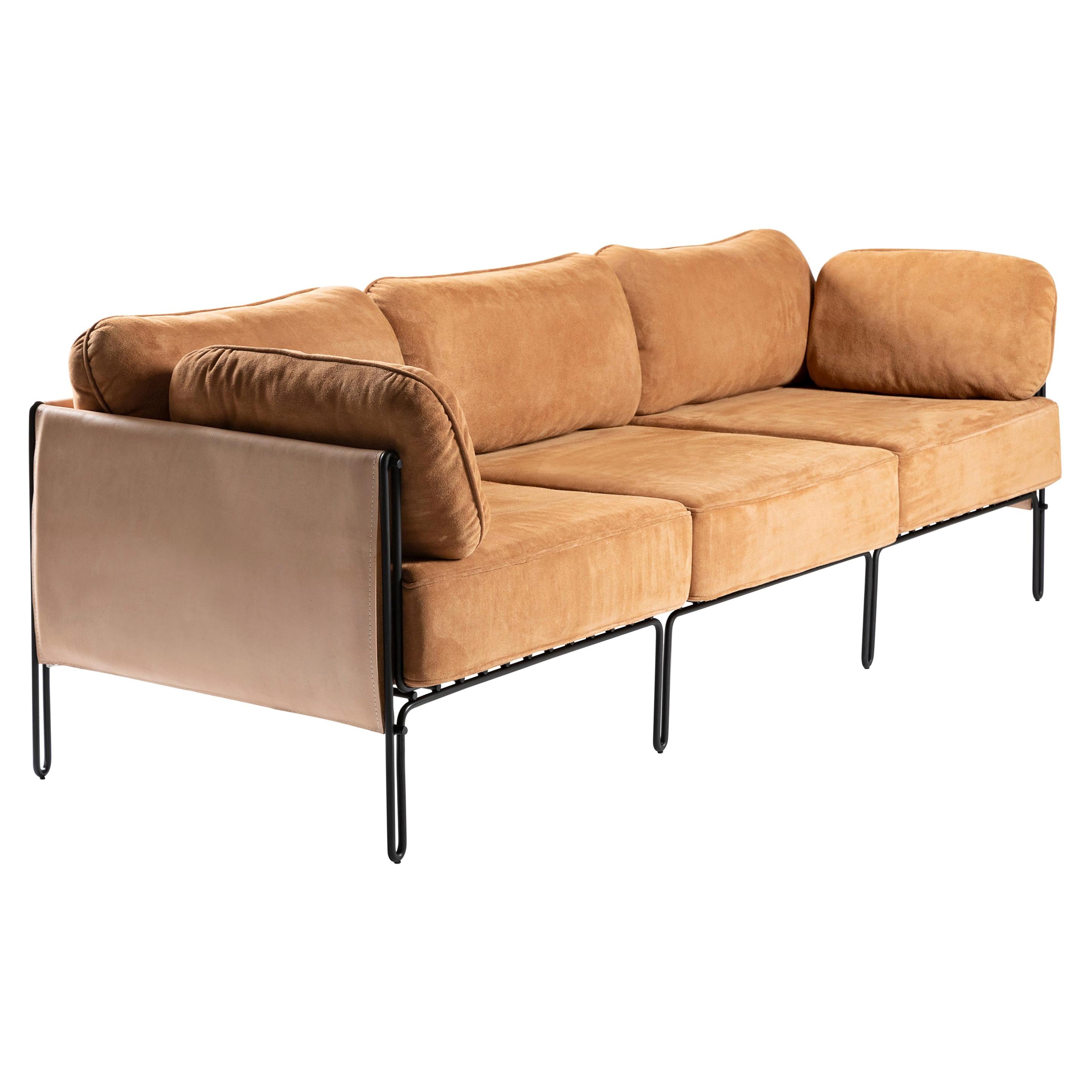 Ein minimalistisches brasilianisches Sofa „Sonia“ von Samuel Lamas