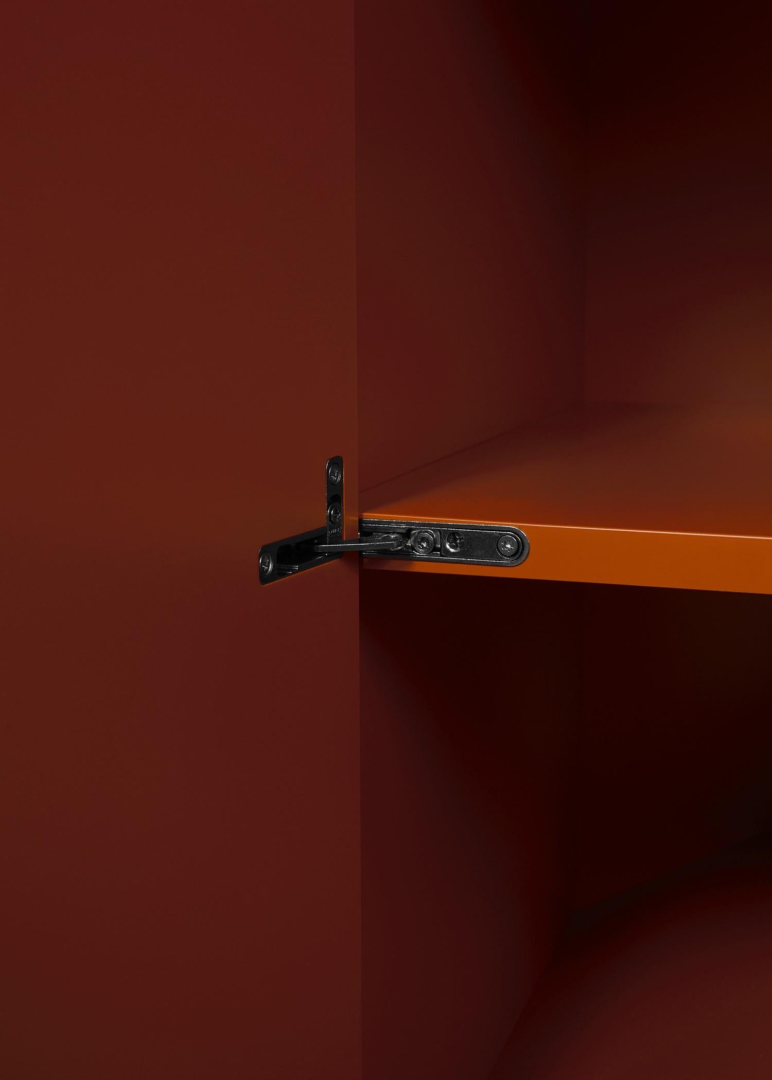 Contemporary Bridges Schrank von Muller Van Severen, rot lackierte Garderobe, Large im Zustand „Neu“ im Angebot in Barcelona, ES