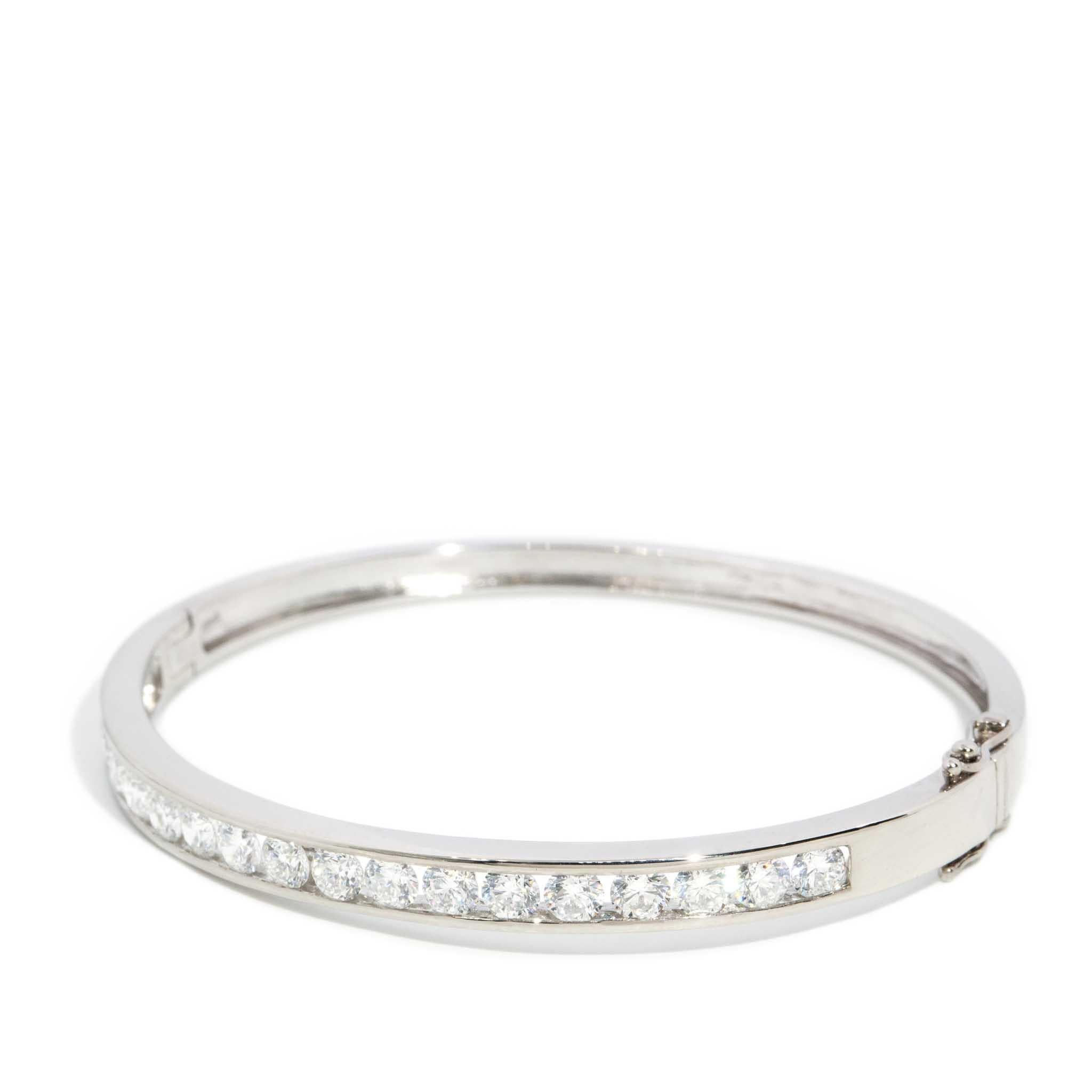 Contemporain Bracelet à charnière en or blanc 18 carats avec diamant Brilliante Contemporary en vente