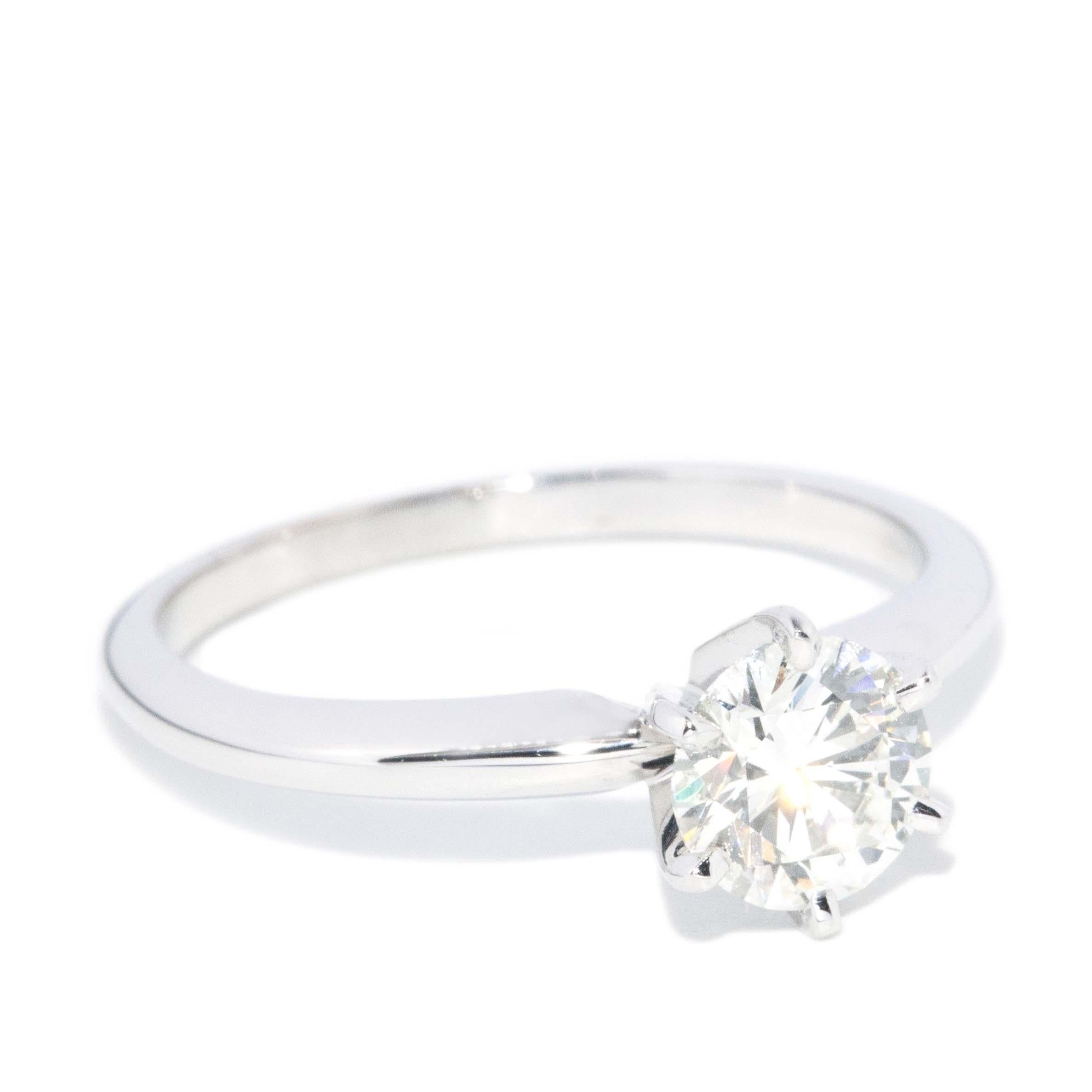 Zeitgenössischer Brillant-Diamant-Solitär-Ring 14 Karat Weißgold im Zustand „Gut“ im Angebot in Hamilton, AU