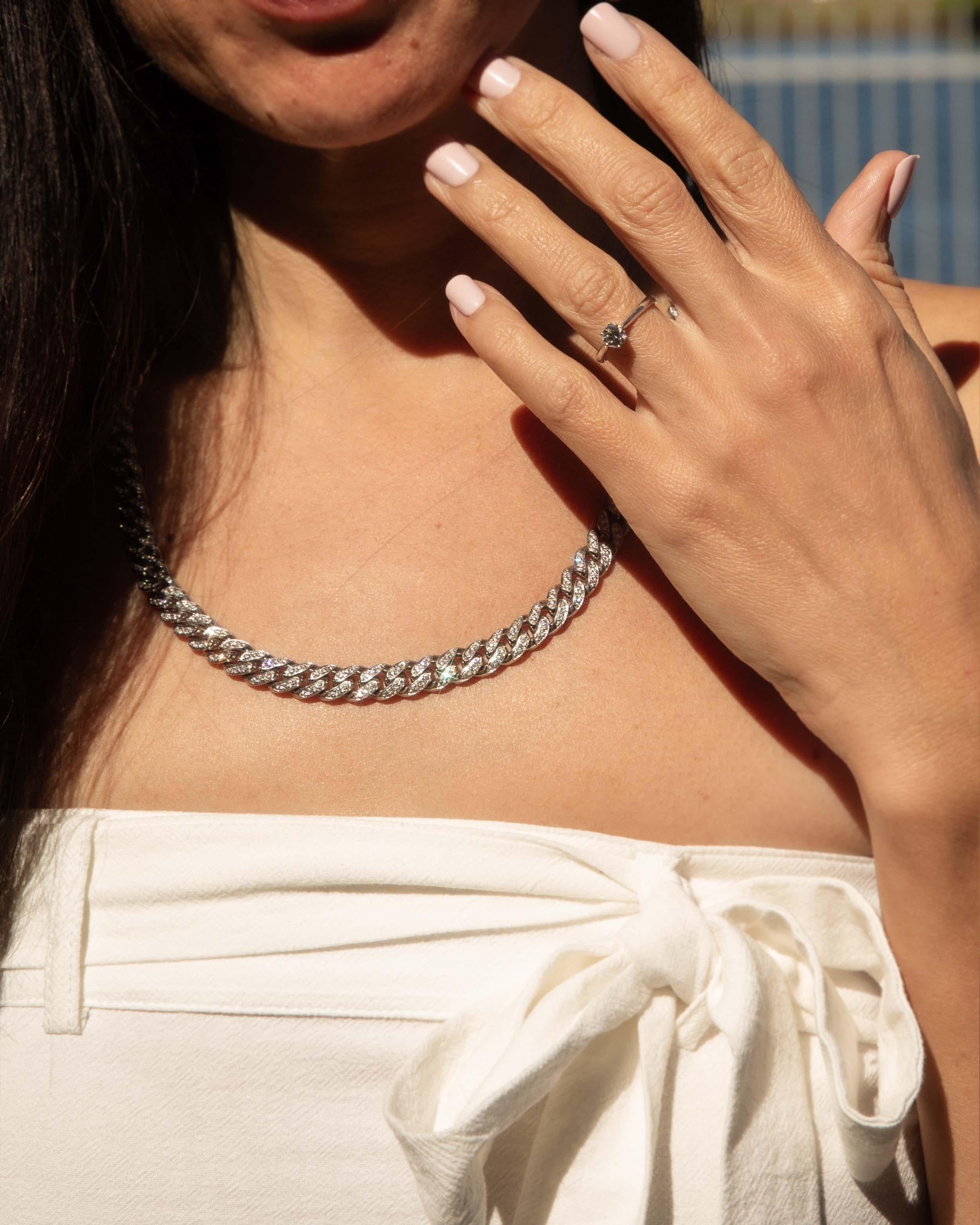 Contemporary Brilliant Diamond Solitaire Ring 18 Carat White Gold In Good Condition For Sale In Hamilton, AU