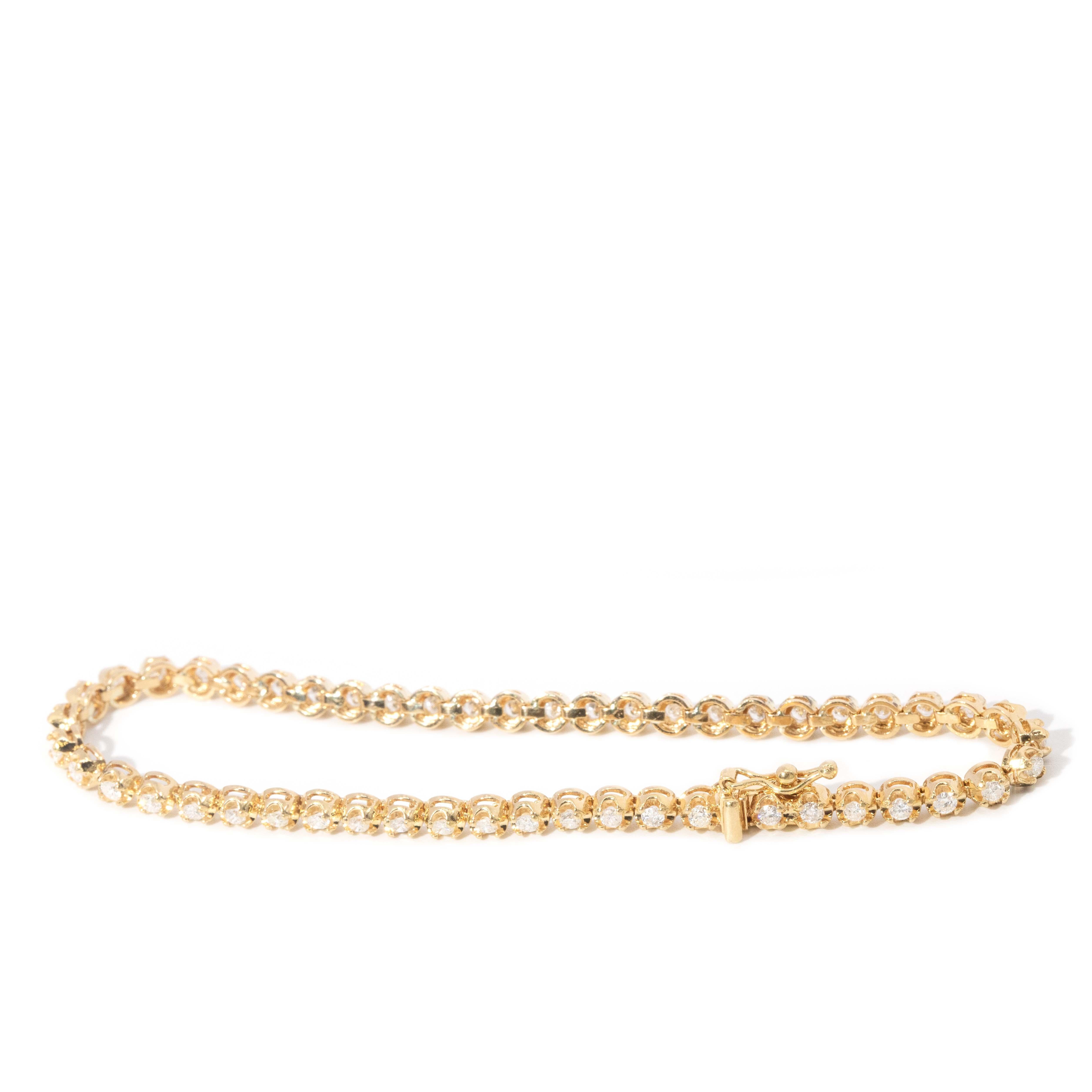 Bracciale da tennis con diamanti a brillante contemporaneo in oro giallo 18 carati In condizioni buone in vendita a Hamilton, AU