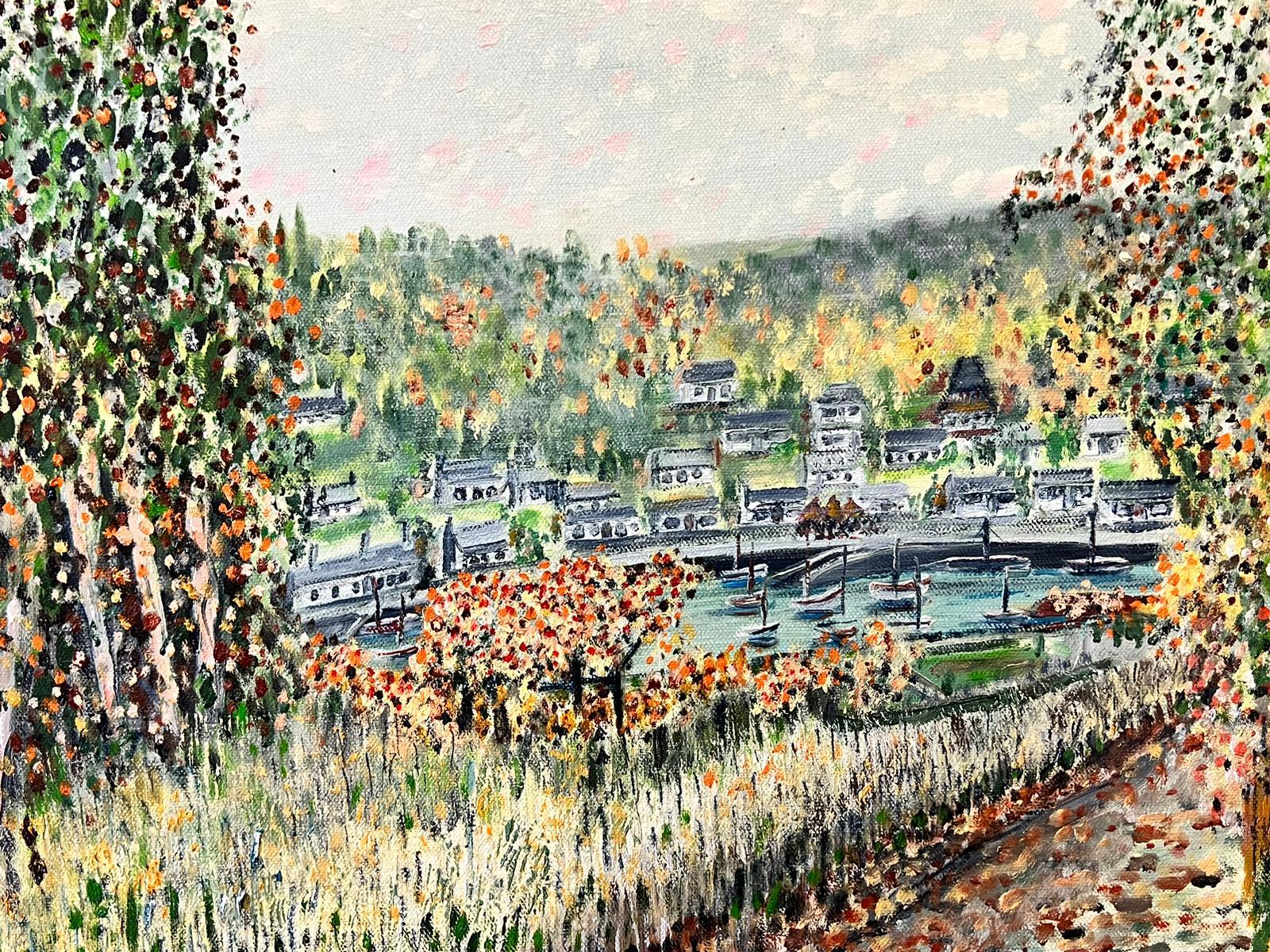 Paysage fluvial de style pointilliste avec arbres et vue éloignée de la ville en vente 2