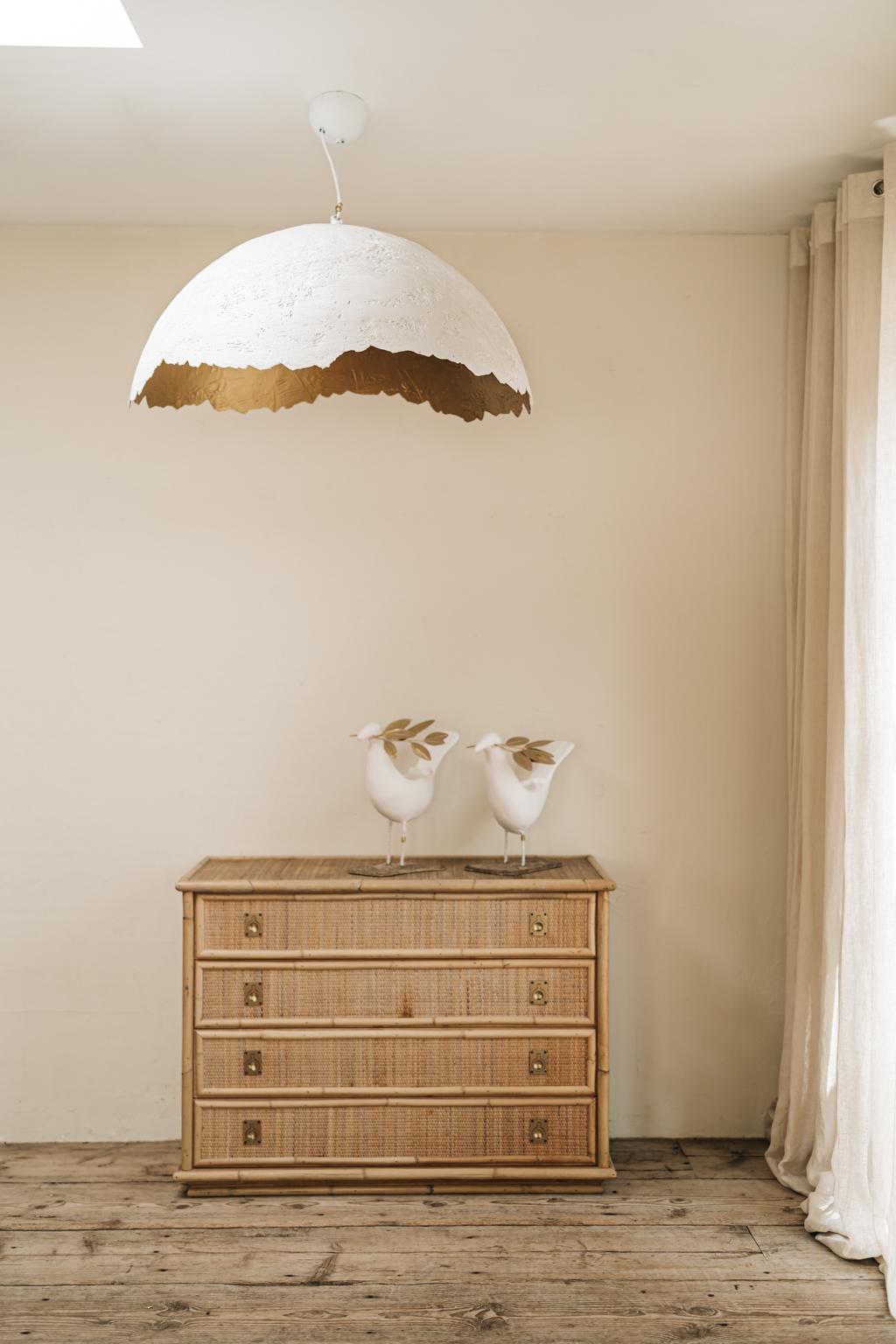 Contemporary Broken Egg Lamp In New Condition For Sale In Brecht, BE
