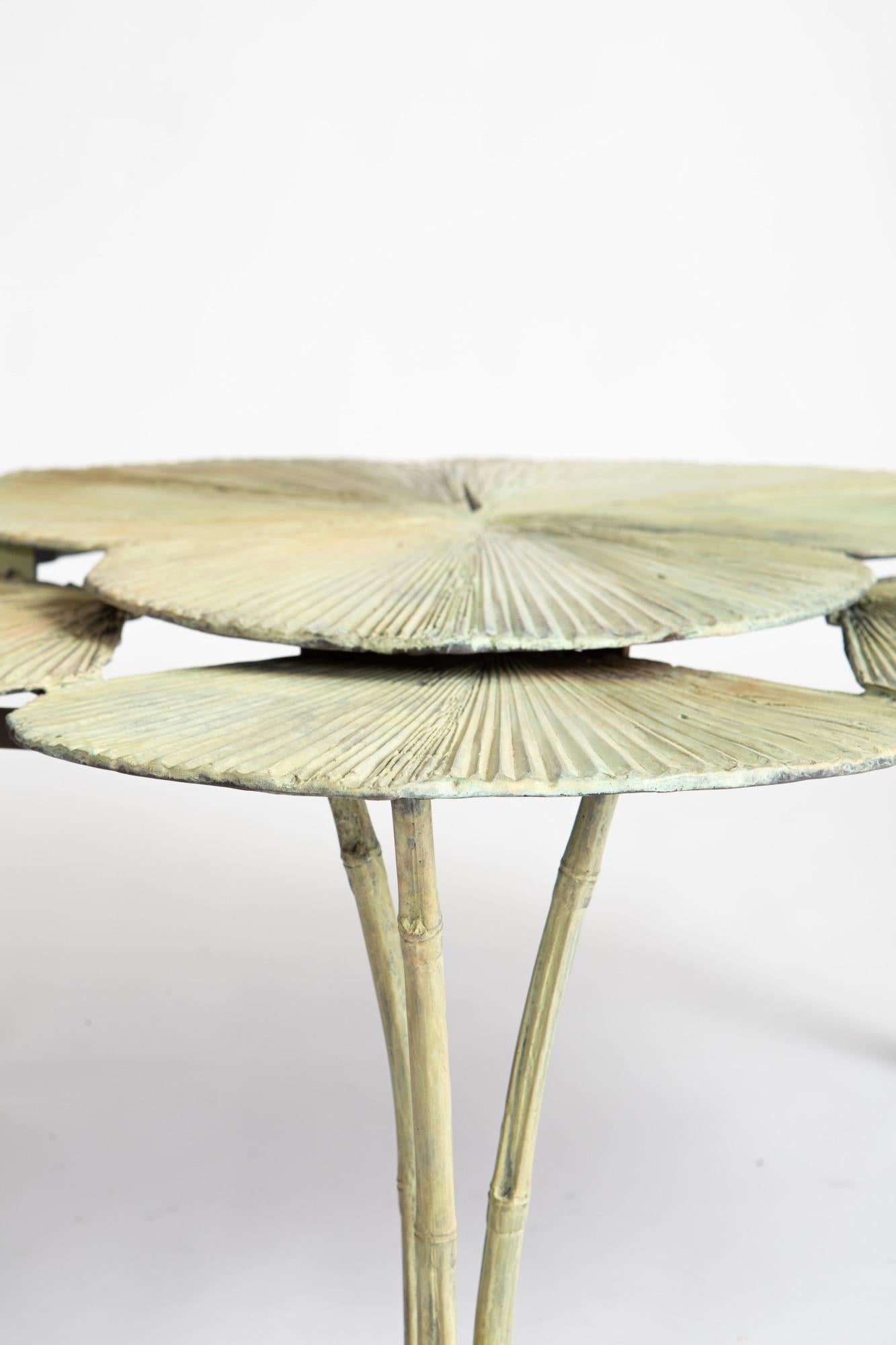 Bronze Table basse contemporaine à éventail en bronze par Clotilde Ancarani en vente