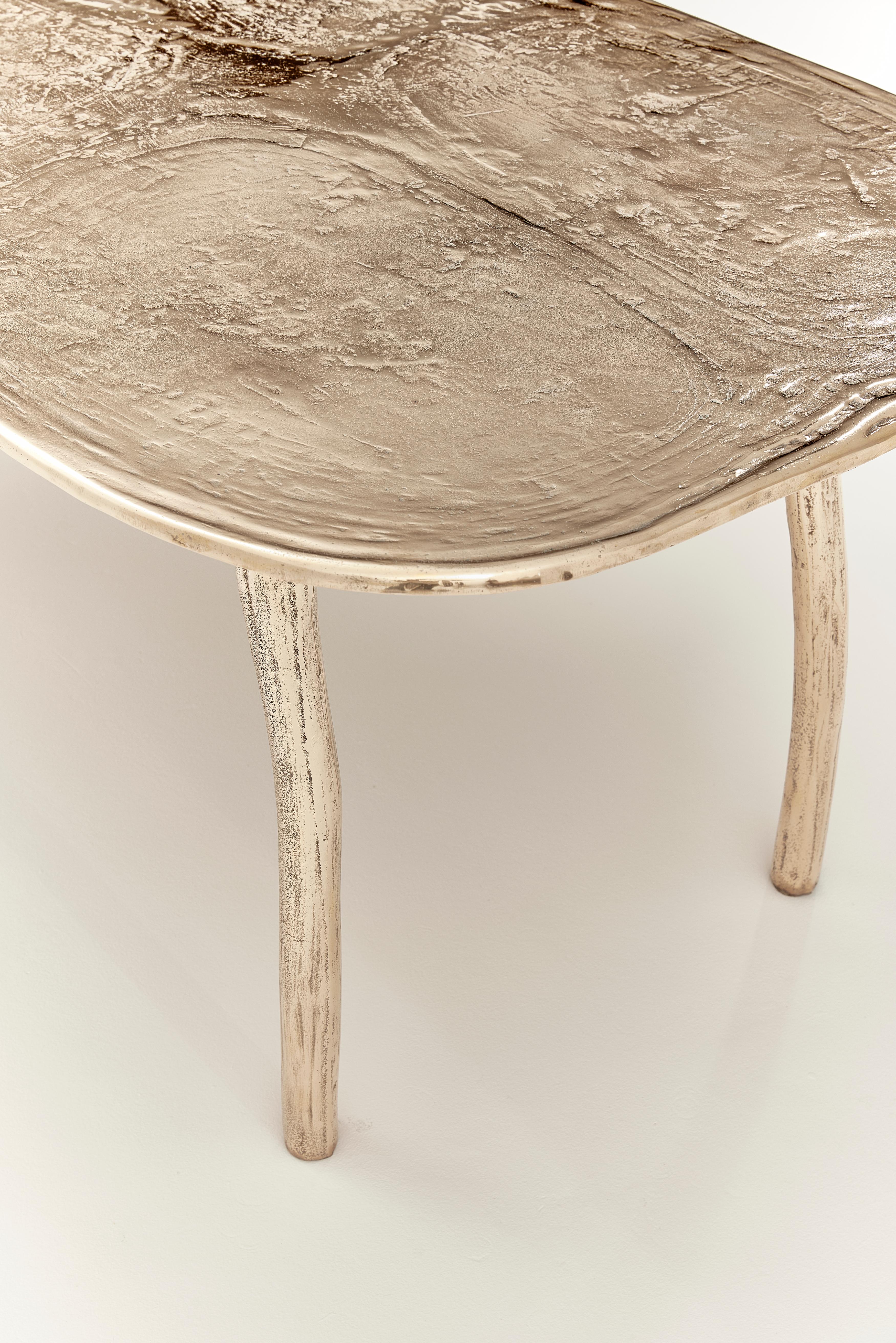 Mesa de Comedor Contemporánea Bronce Dorado Polaco de Colo Studio, Francia en venta 3