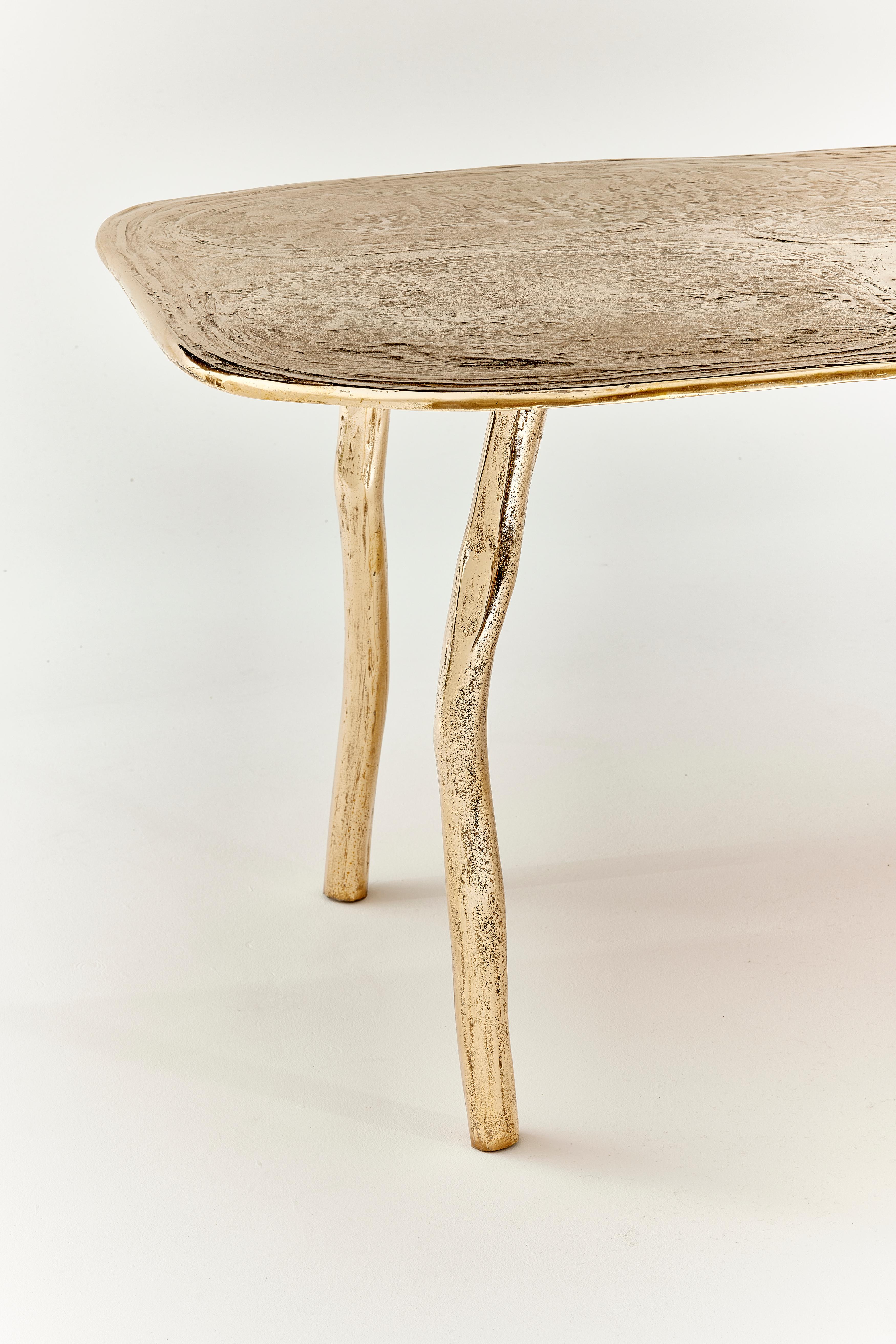 Mesa de Comedor Contemporánea Bronce Dorado Polaco de Colo Studio, Francia en venta 2