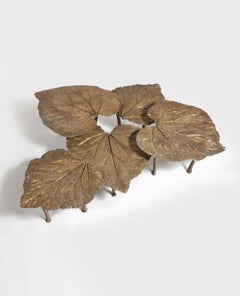 Table basse contemporaine en feuilles de bronze de Clotilde Ancarani