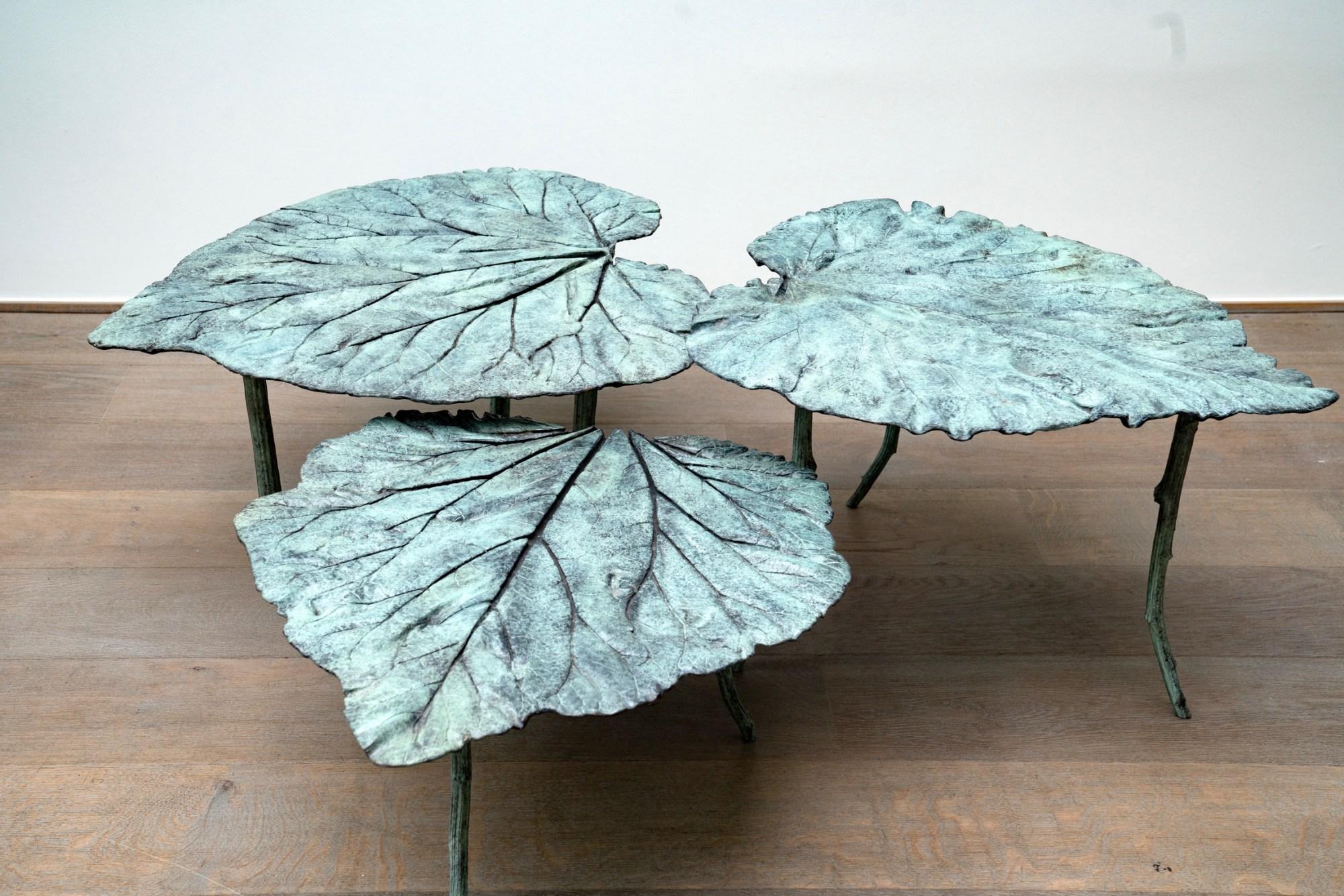 Table basse contemporaine en feuilles de bronze de Clotilde Ancarani en vente 4