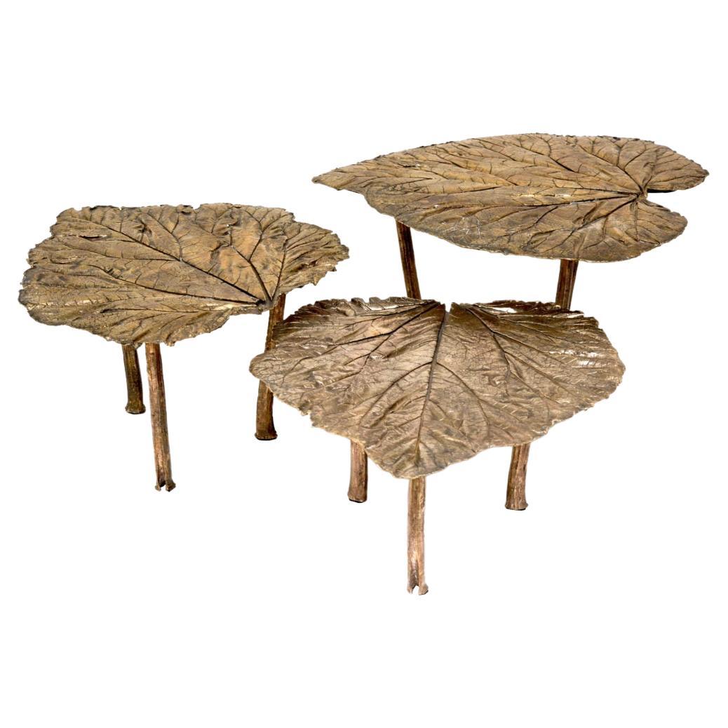 Table basse contemporaine en feuilles de bronze de Clotilde Ancarani