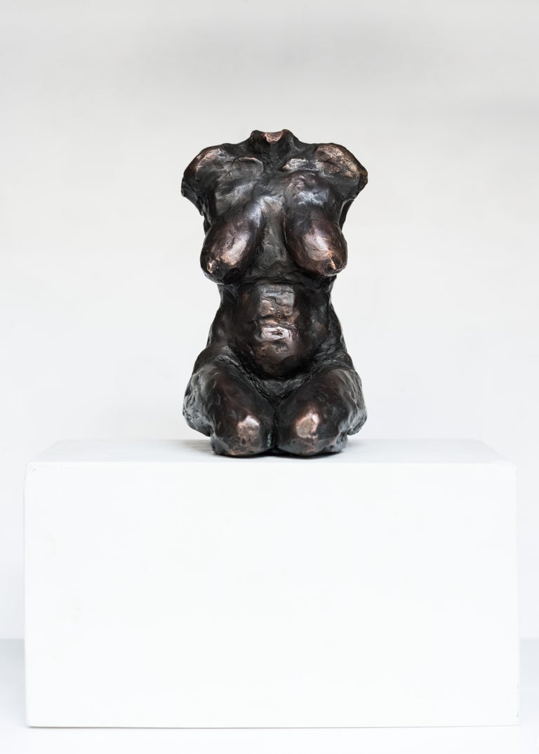 Contemporary Bronze Nude Female Torso Sculpture In New Condition For Sale In Paris, FR