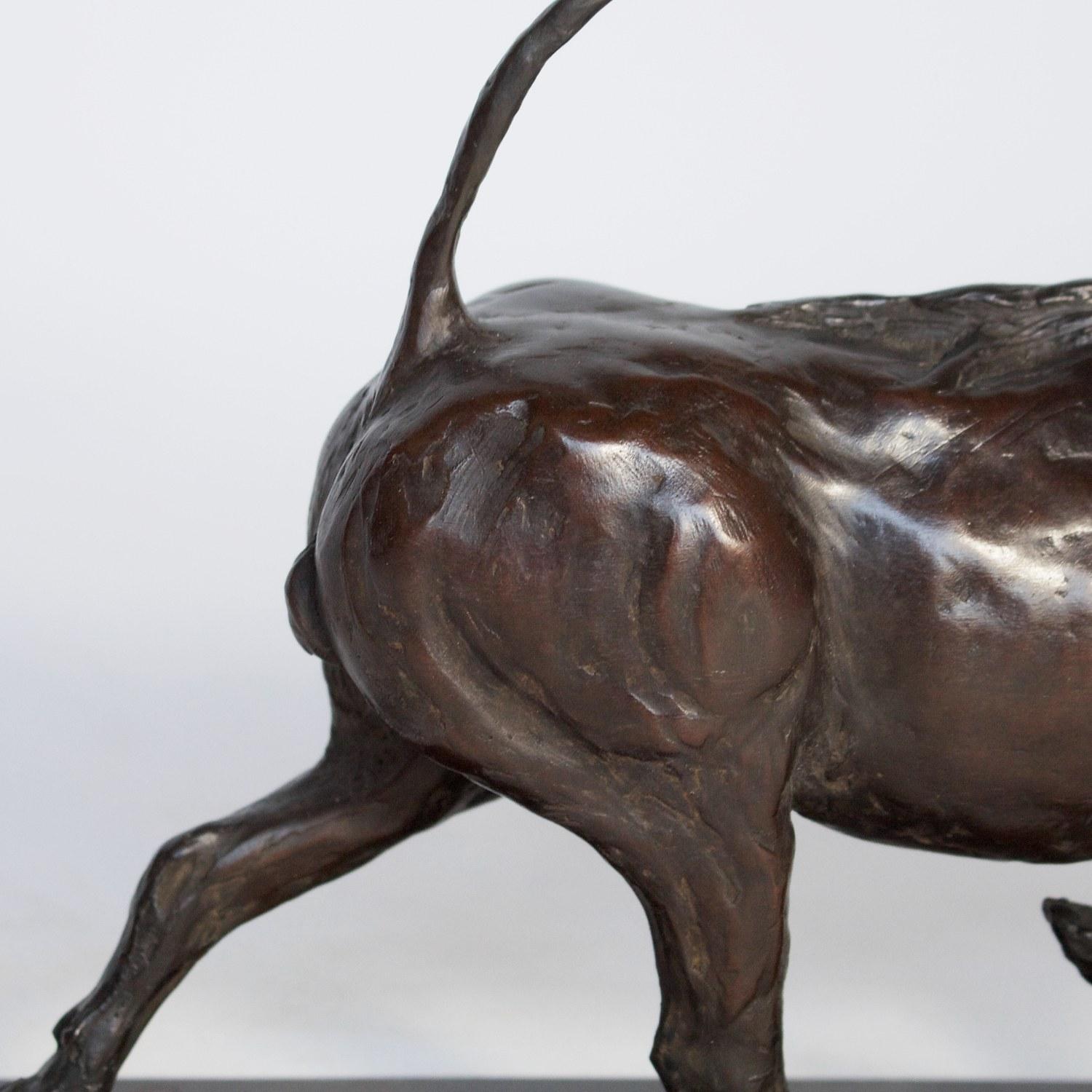 Anglais Sculpture contemporaine en bronze d'un chouette qui s'enfuit par Jenna Gearing en vente