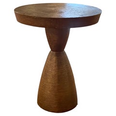 Tavolino contemporaneo in bronzo: rotondo da 18" di Tom Corbin per Holly Hunt