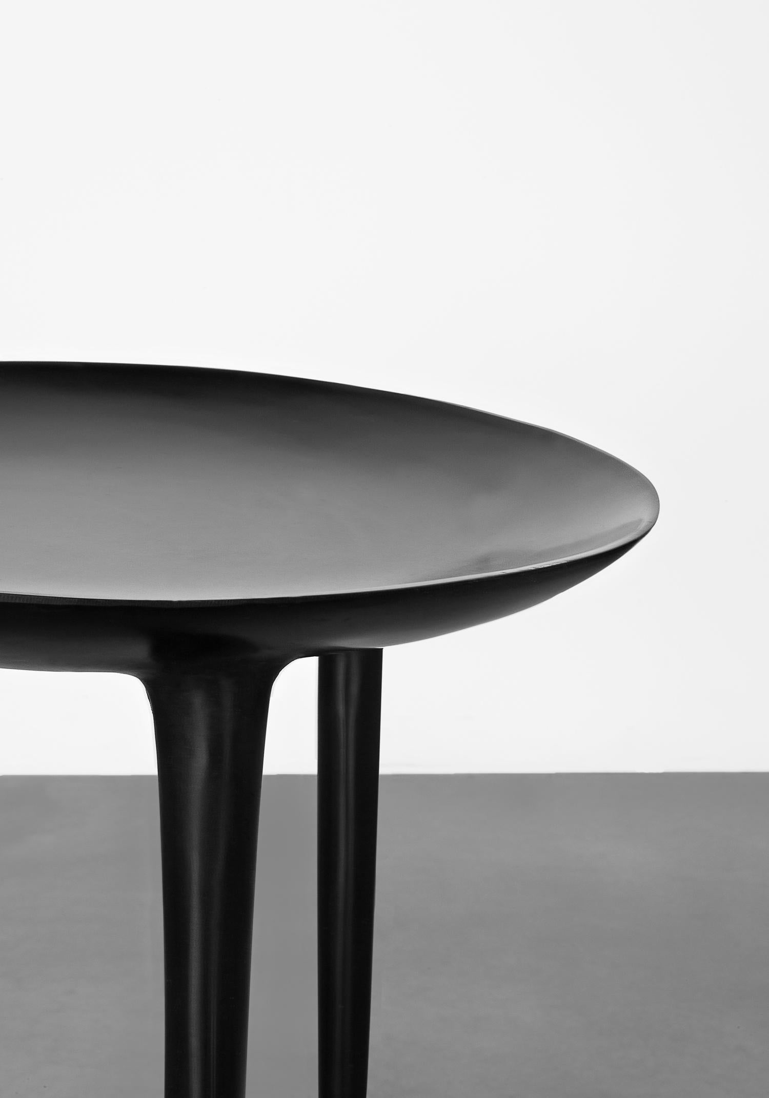 Zeitgenössischer Bronze-Beistelltisch, hoher Bügel von Rick Owens (Organische Moderne) im Angebot