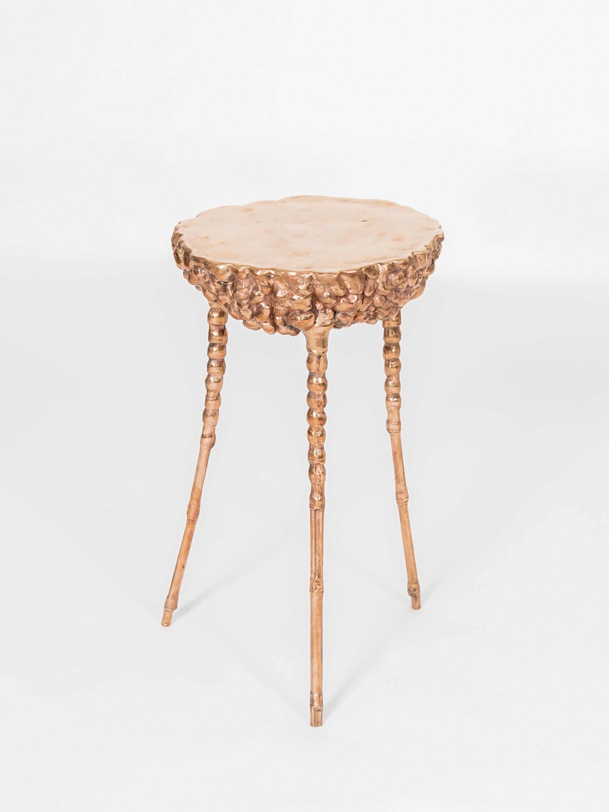 Zeitgenössischer Bronze-Tisch-Hocker „Bubble“ von Clotilde Ancarani, 2022 (Organische Moderne) im Angebot
