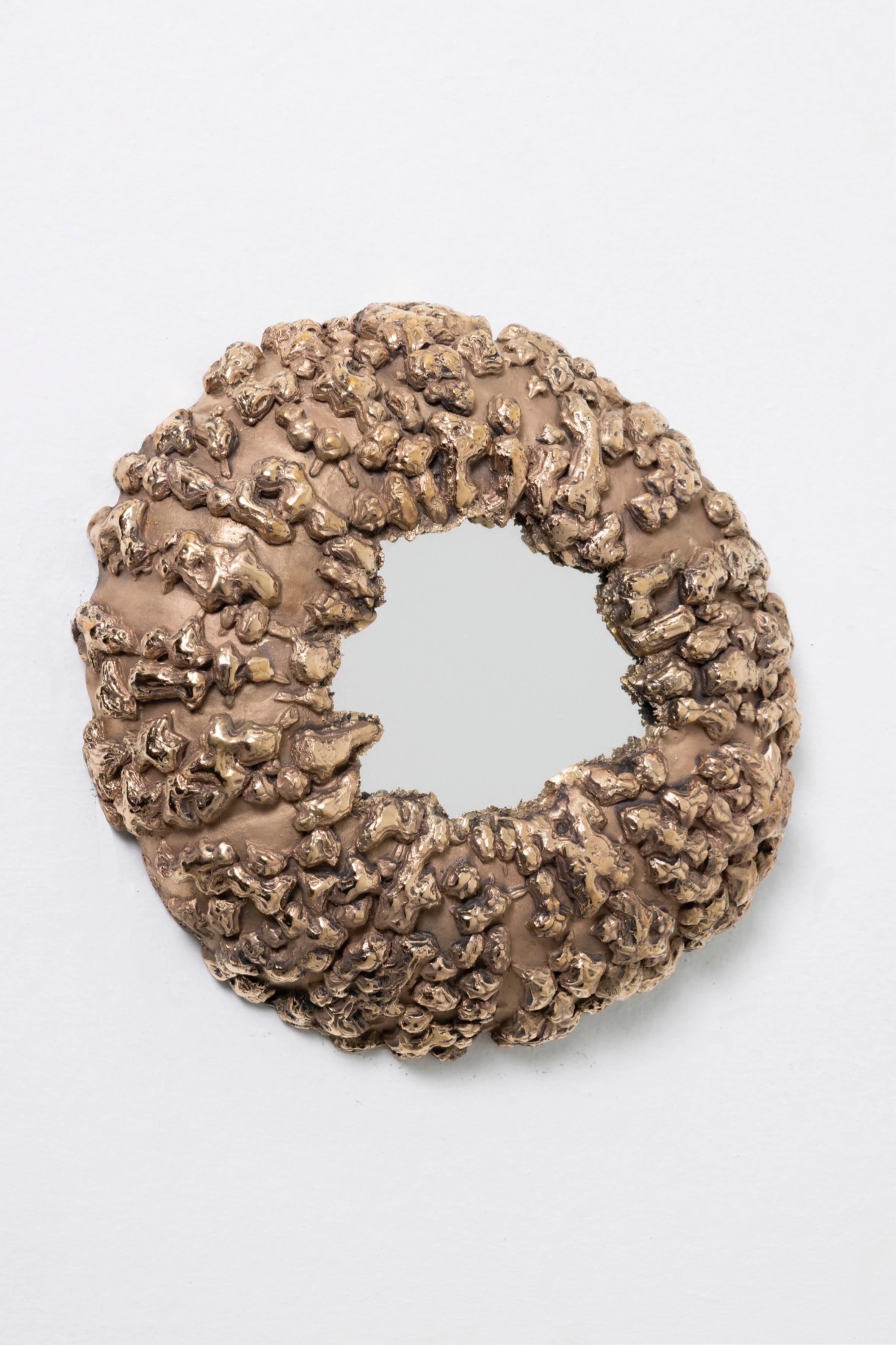 Contemporary Bronzer Mirror Peanuts von Clotilde Ancarani (Belgisch) im Angebot