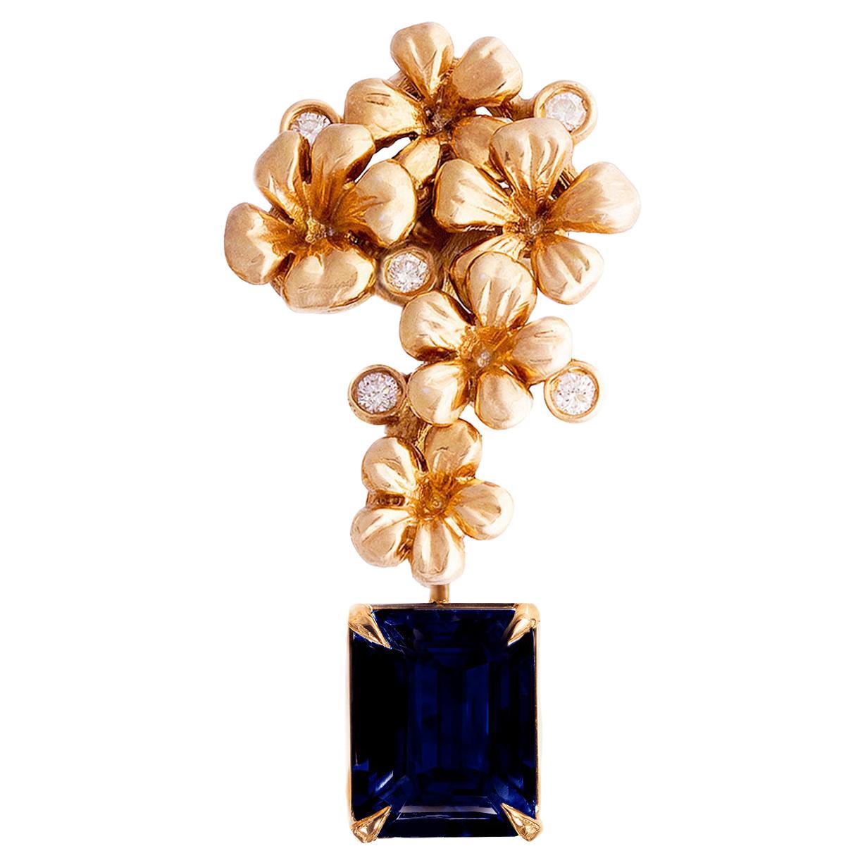 Contemporary Brooch in Rose Gold with Natural Sapphire and Diamonds For Sale