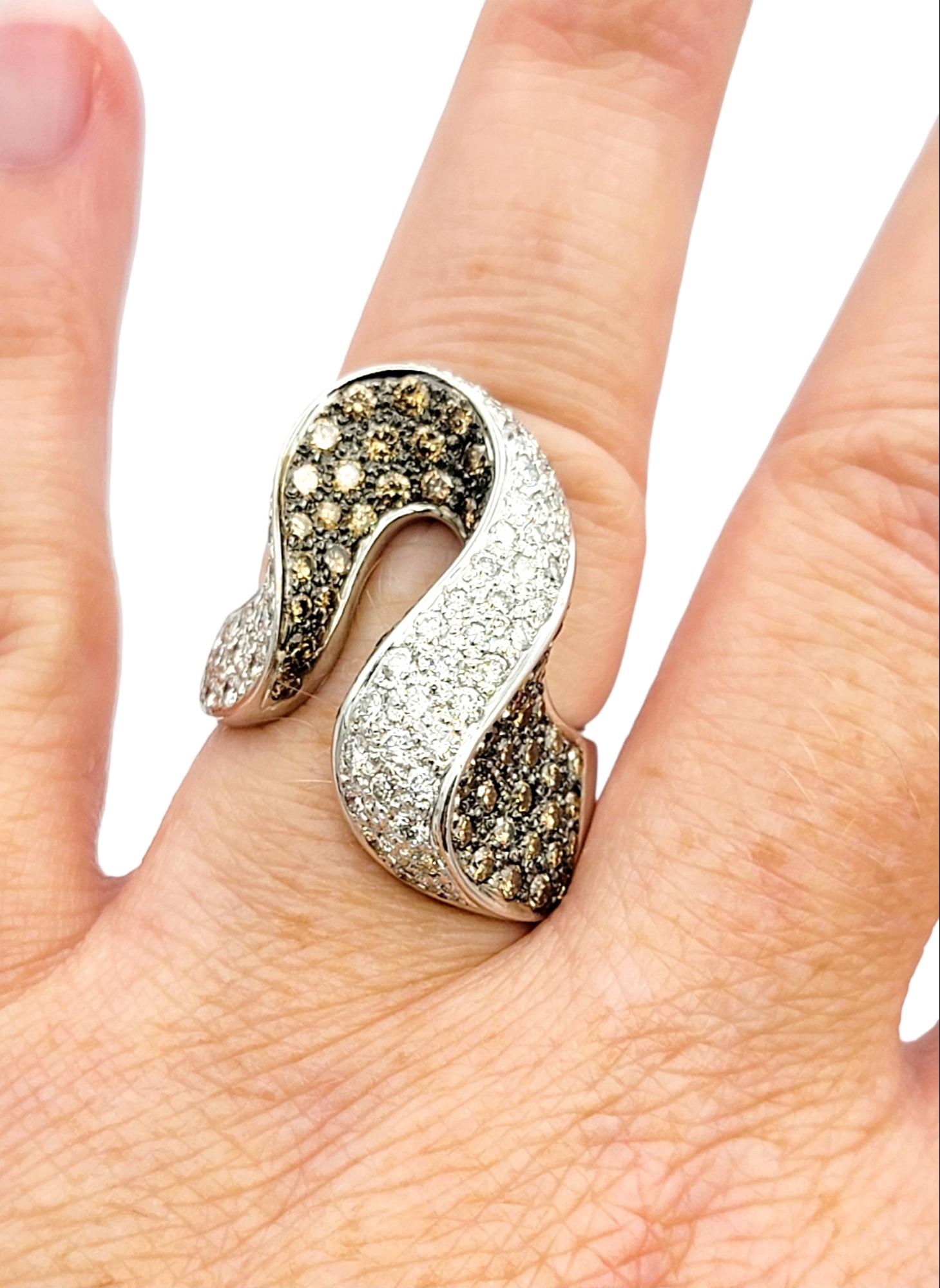 Contemporary Brown and White Diamond Asymmetric Swirl Ring 18 Karat White Gold For Sale 3