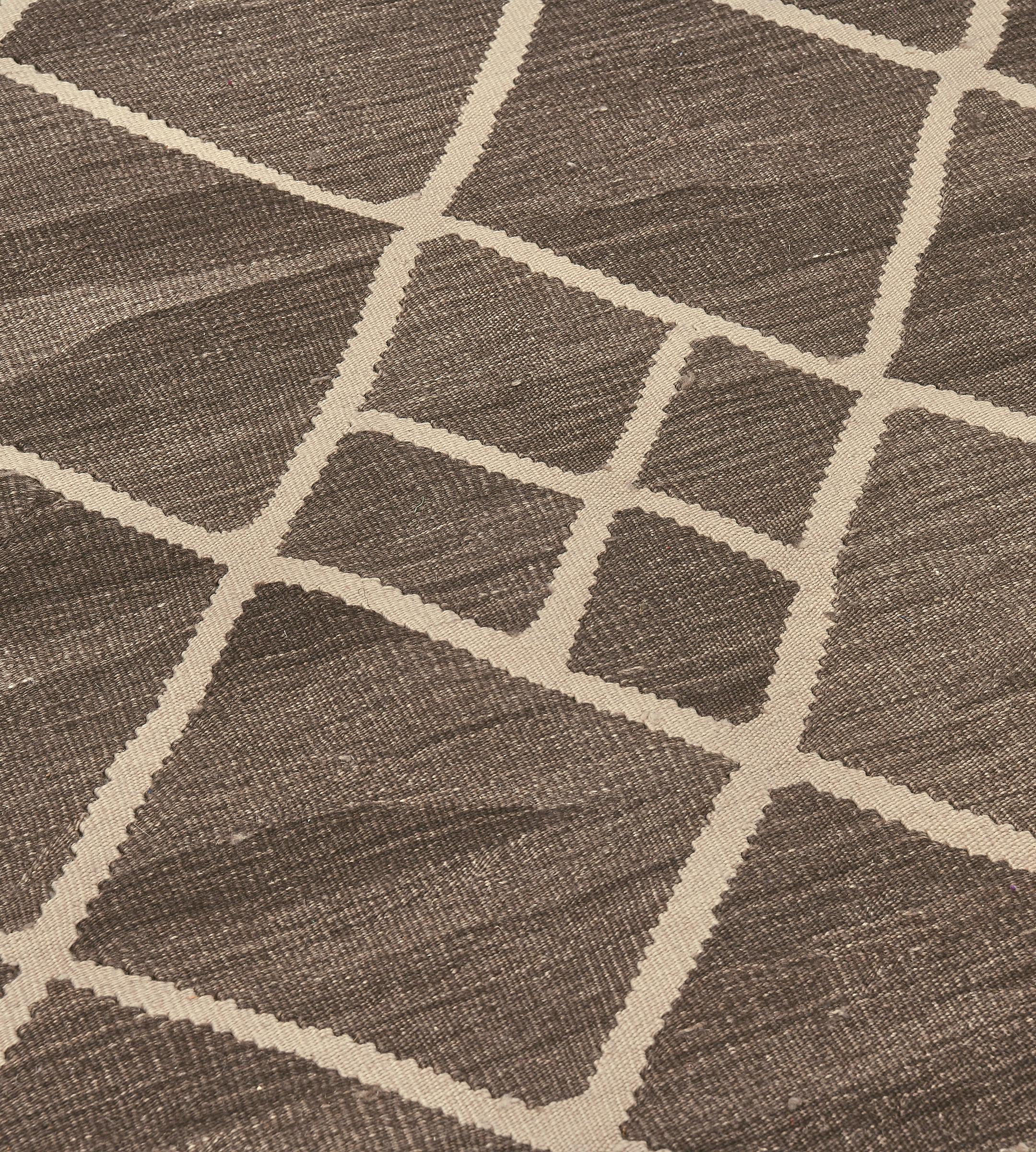 Part of the Mansour Modern collection, this Kilim rug is handwoven by master weavers using the finest quality techniques and materials.