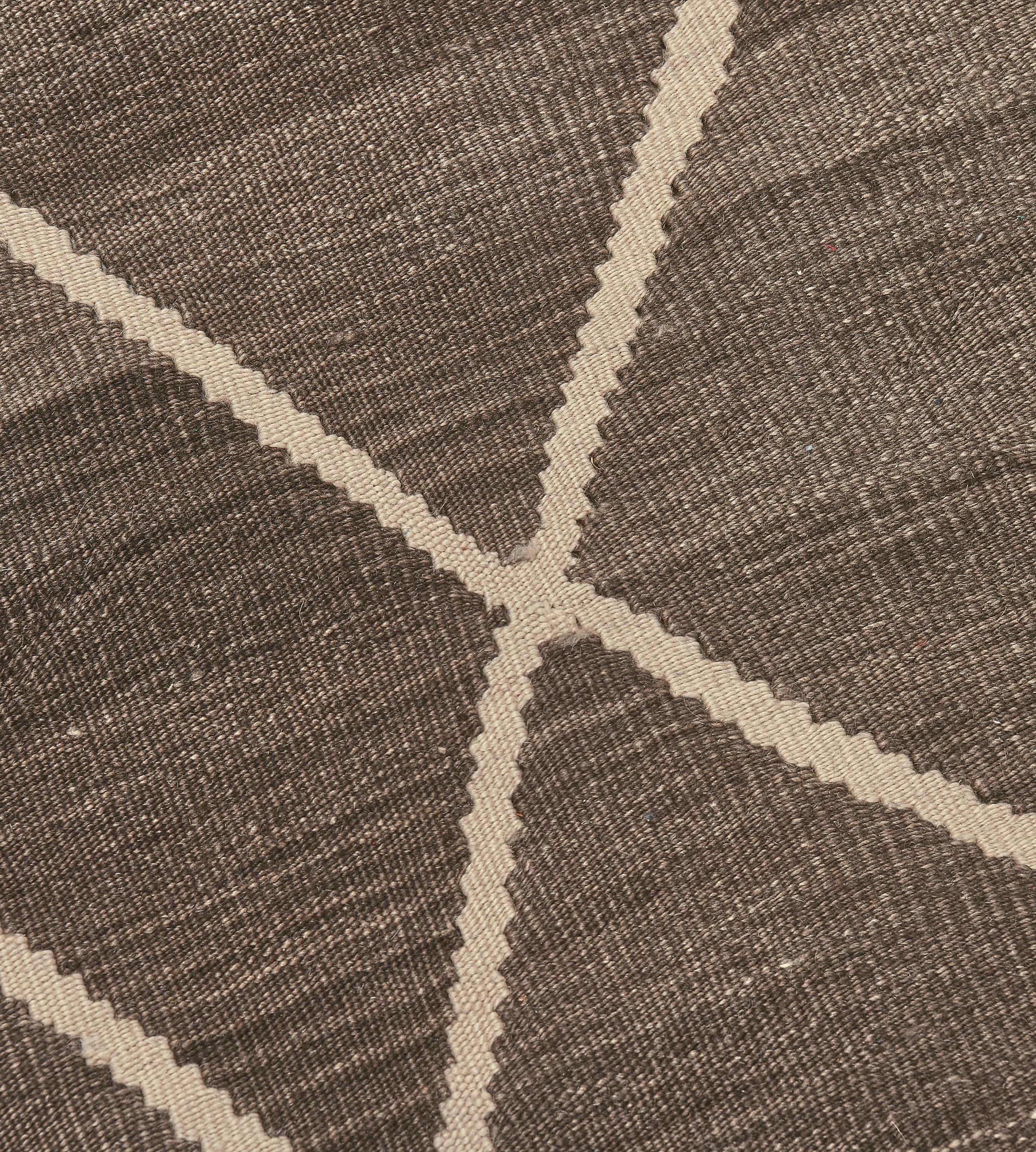 Contemporary Brown Wool Moroccan-Inspired Kilim Rug For Sale 1