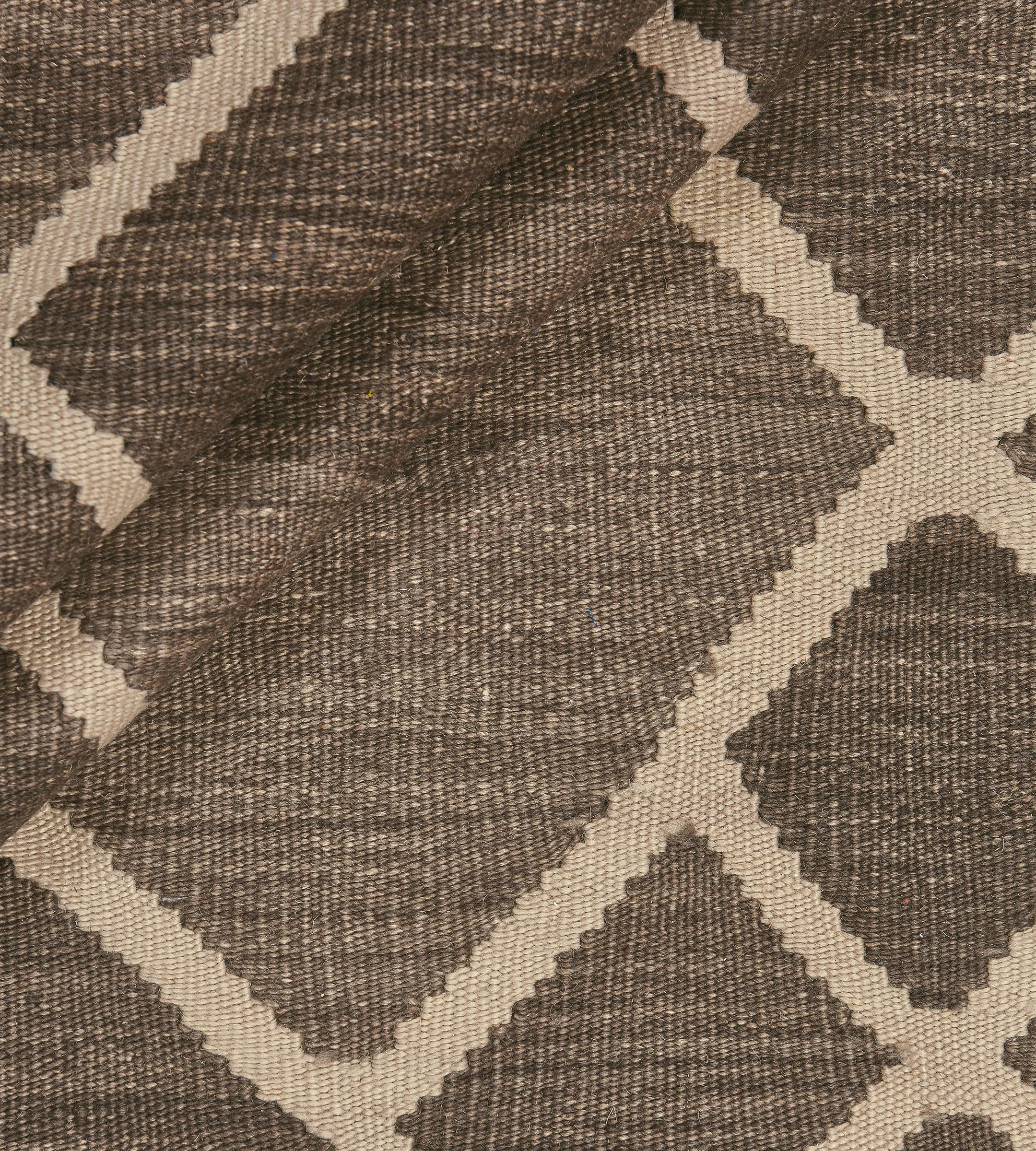 Contemporary Brown Wool Moroccan-Inspired Kilim Rug For Sale 5