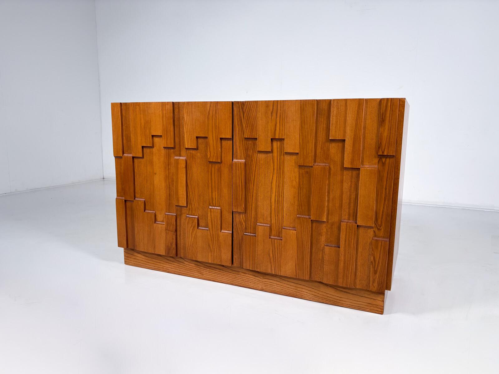 Zeitgenössisches brutalistisches Sideboard, Italien
