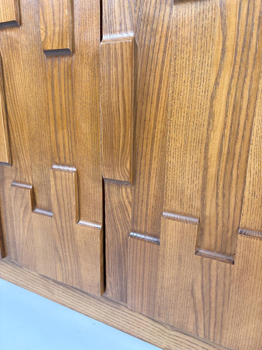Zeitgenössisches brutalistisches Sideboard, Italien (Brutalismus) im Angebot