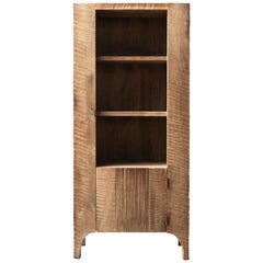 Contemporary Brutalist Style Schrank aus massiver Eiche (light)