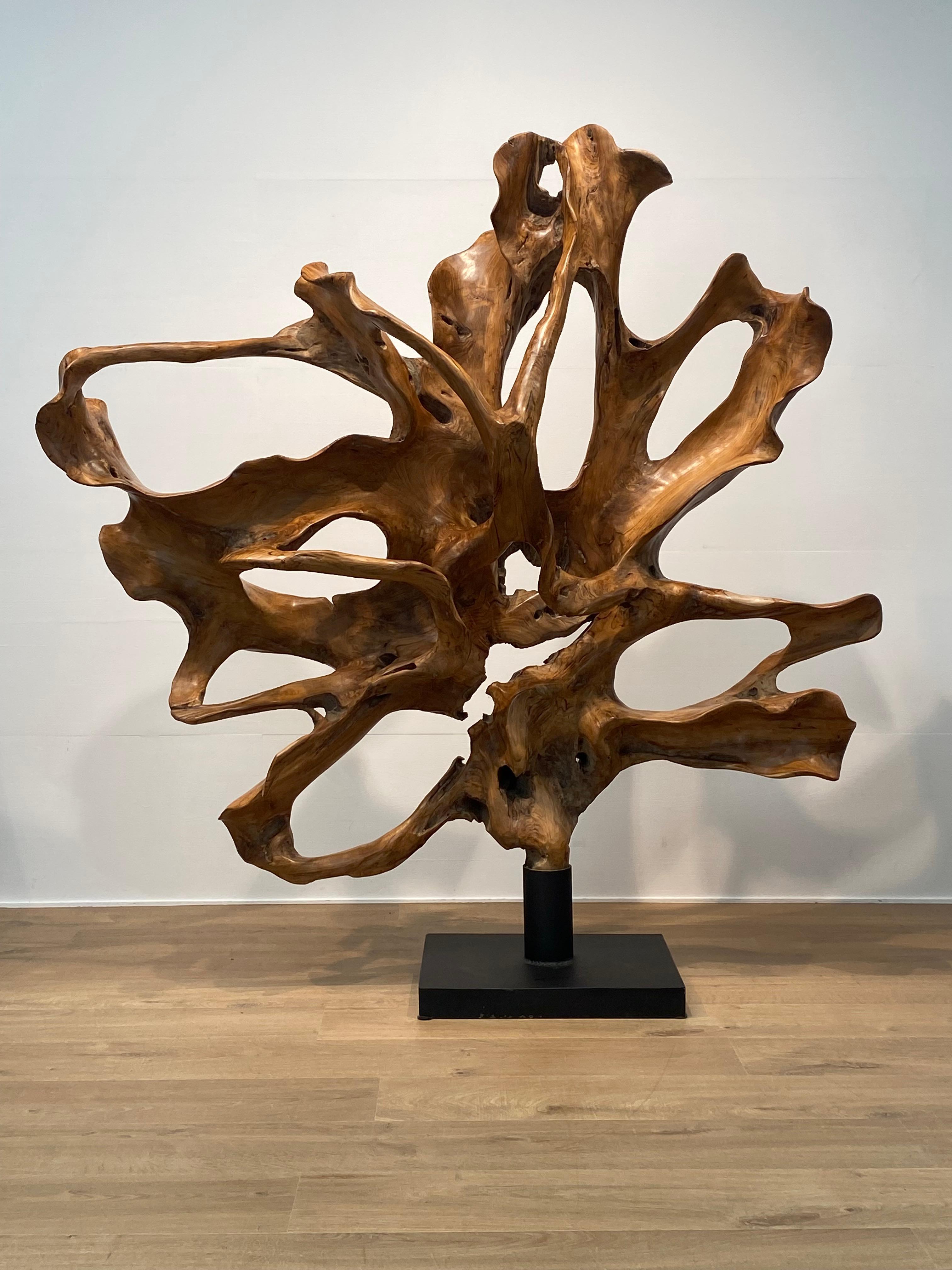 Sculpture en bois contemporaine et brutaliste en vente 4